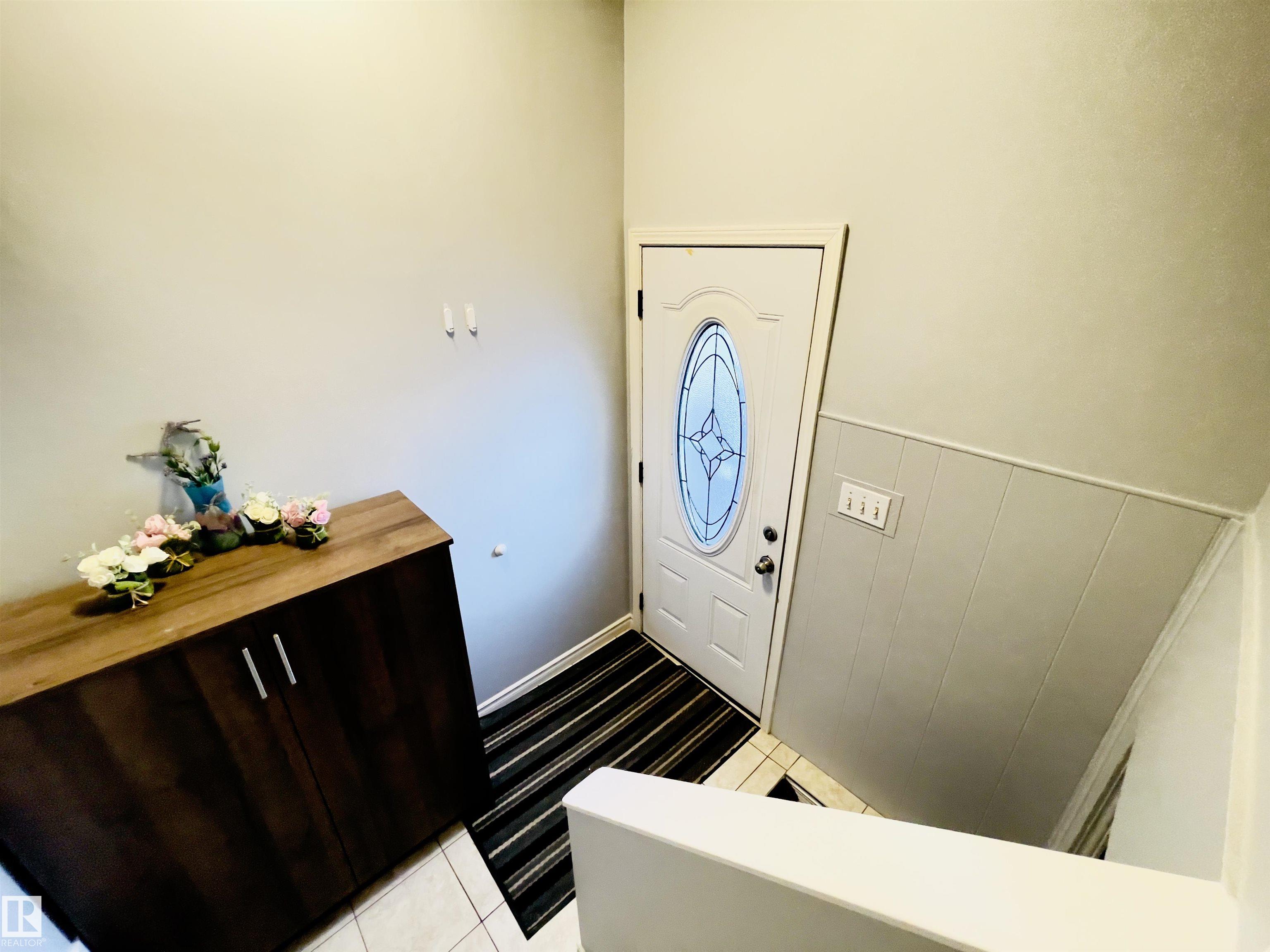 Photo 27 at 12203 147 Avenue NW, Caernarvon, Edmonton