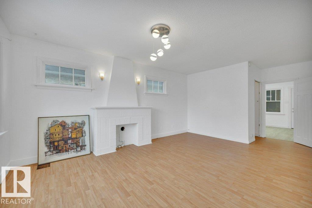 Photo 5 at 10844 97 Street NW, Mccauley, Edmonton