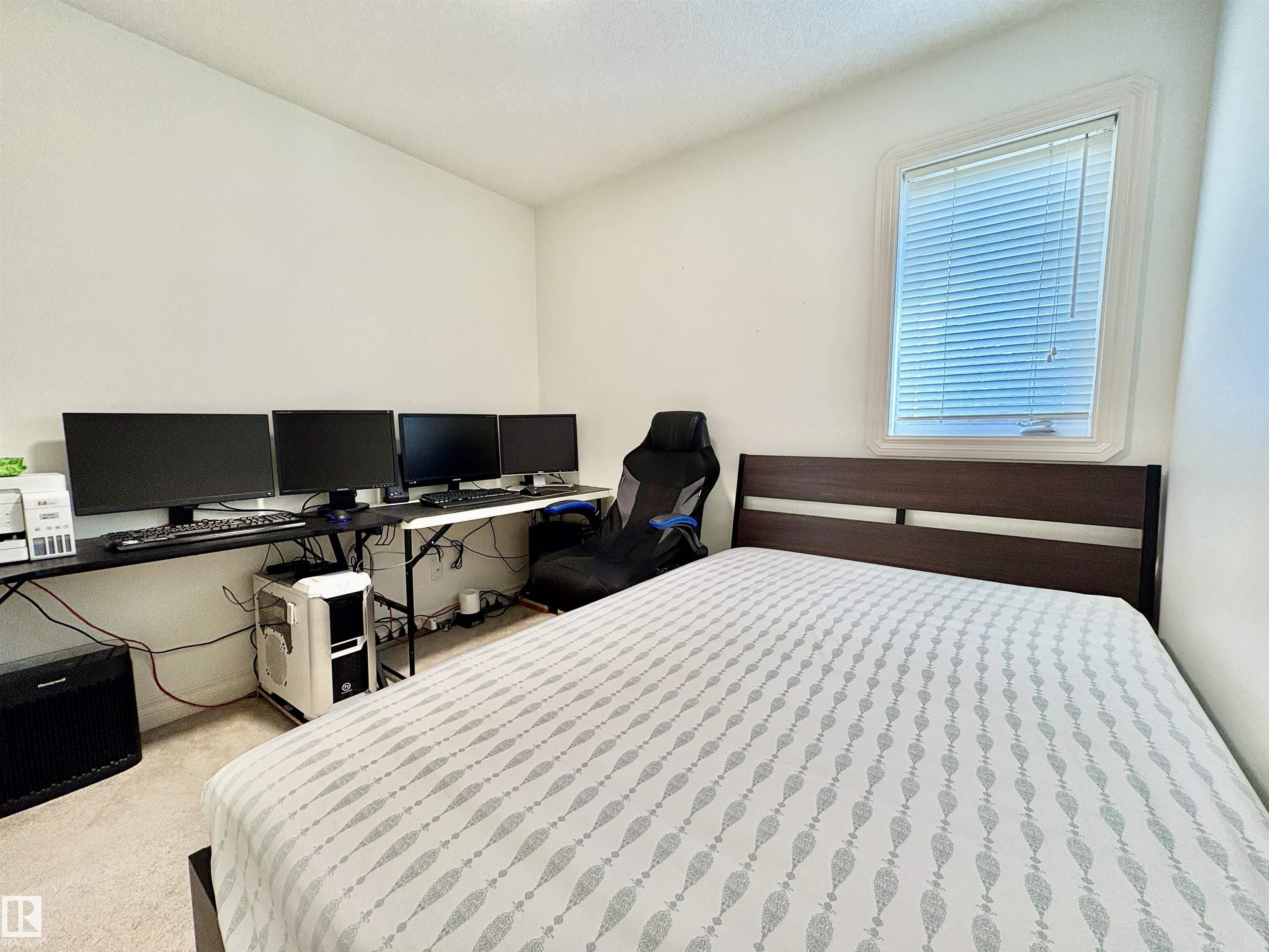 Photo 16 at 14907 109 Avenue NW, High Park, Edmonton
