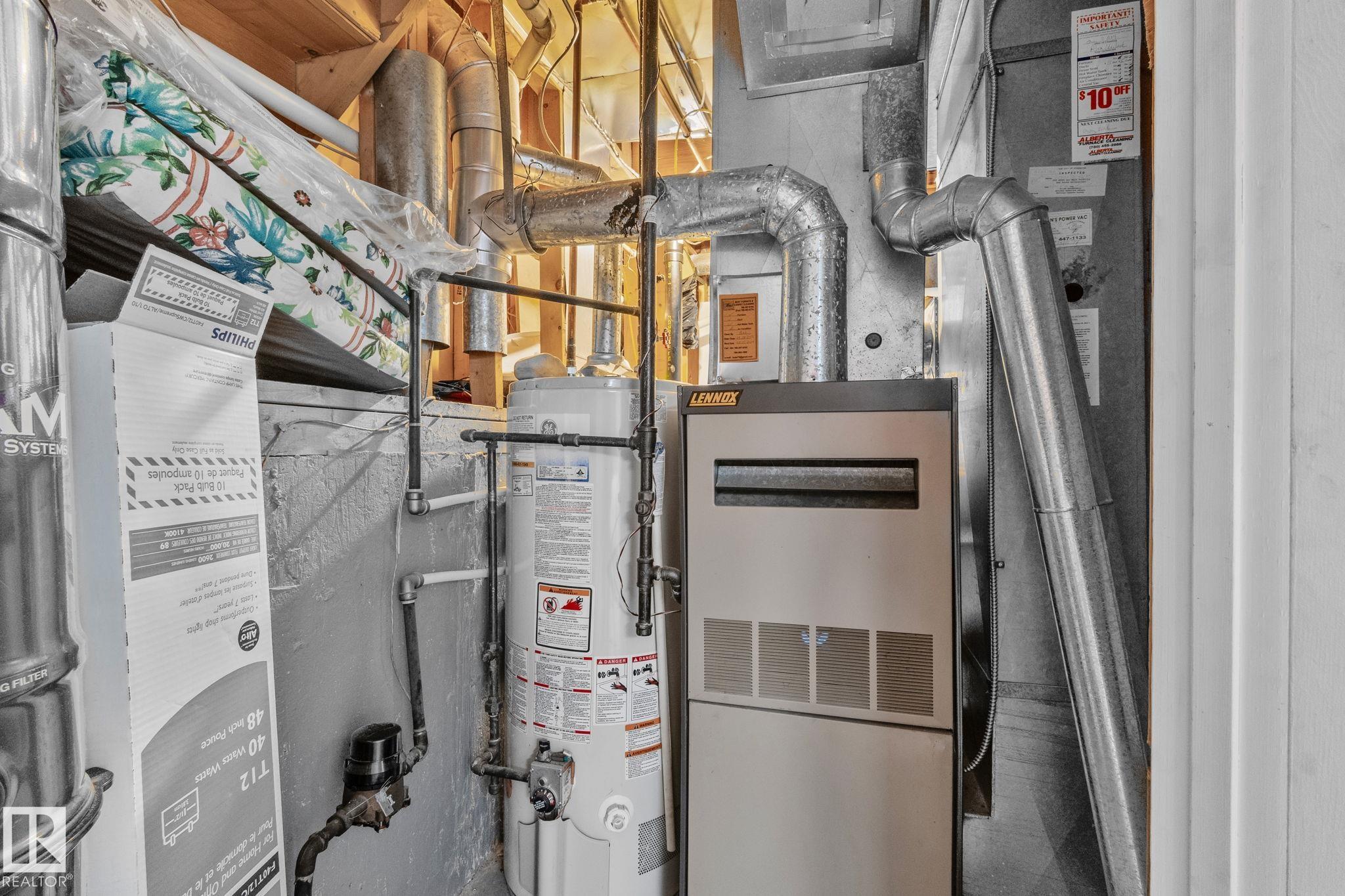 Photo 23 at 17523 95 Street NW, Lago Lindo, Edmonton