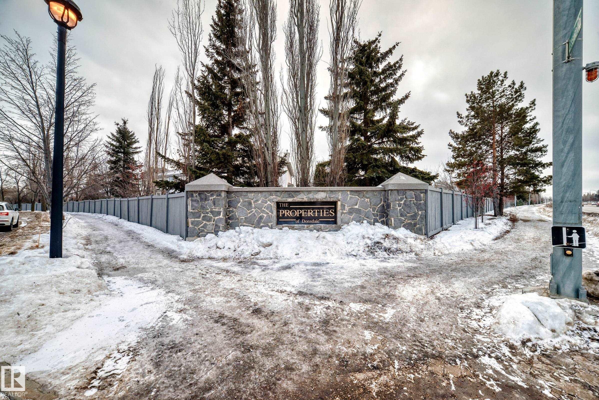 Photo 2 at 241 Darlington Crescent NW, Donsdale, Edmonton