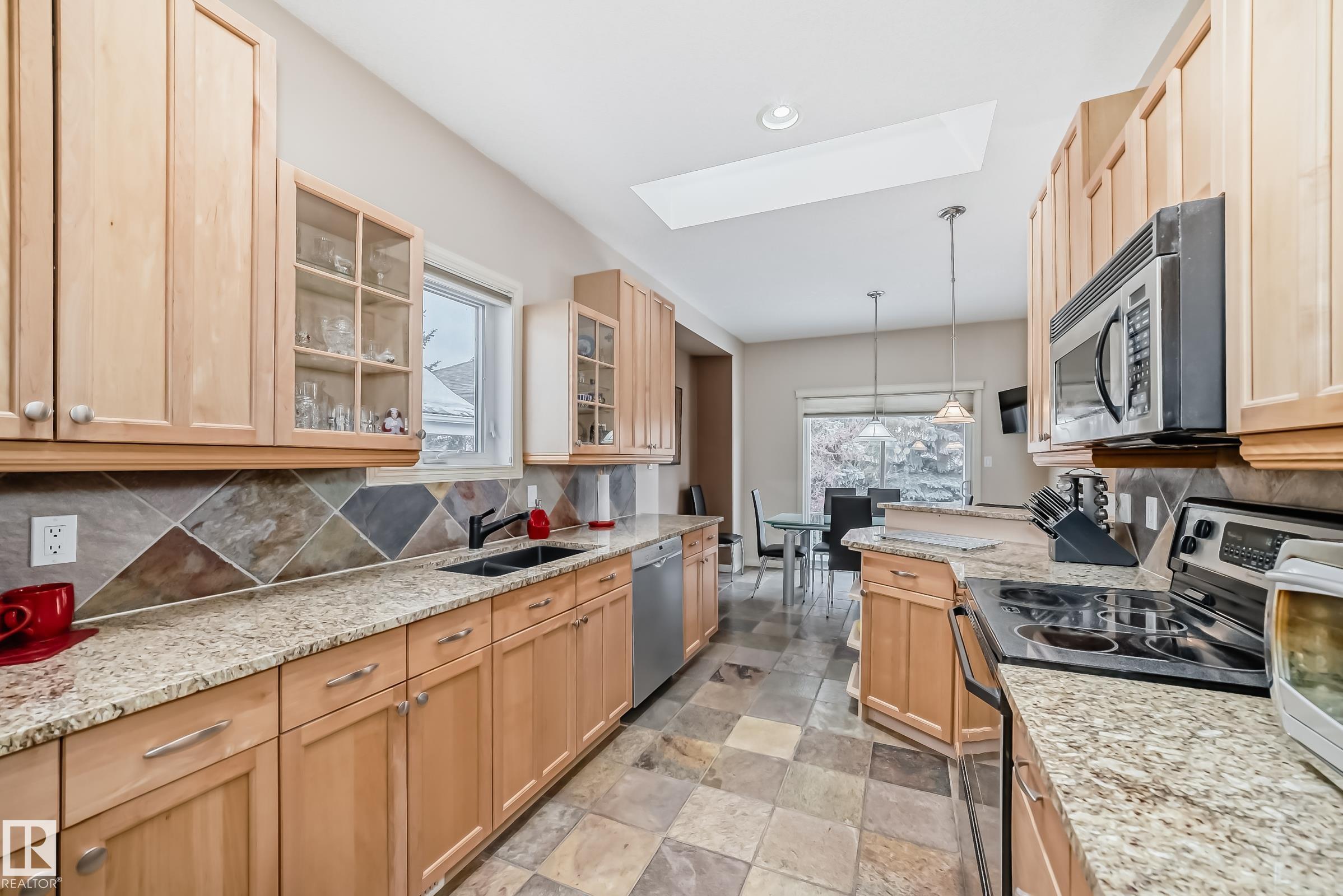 Photo 19 at 241 Darlington Crescent NW, Donsdale, Edmonton