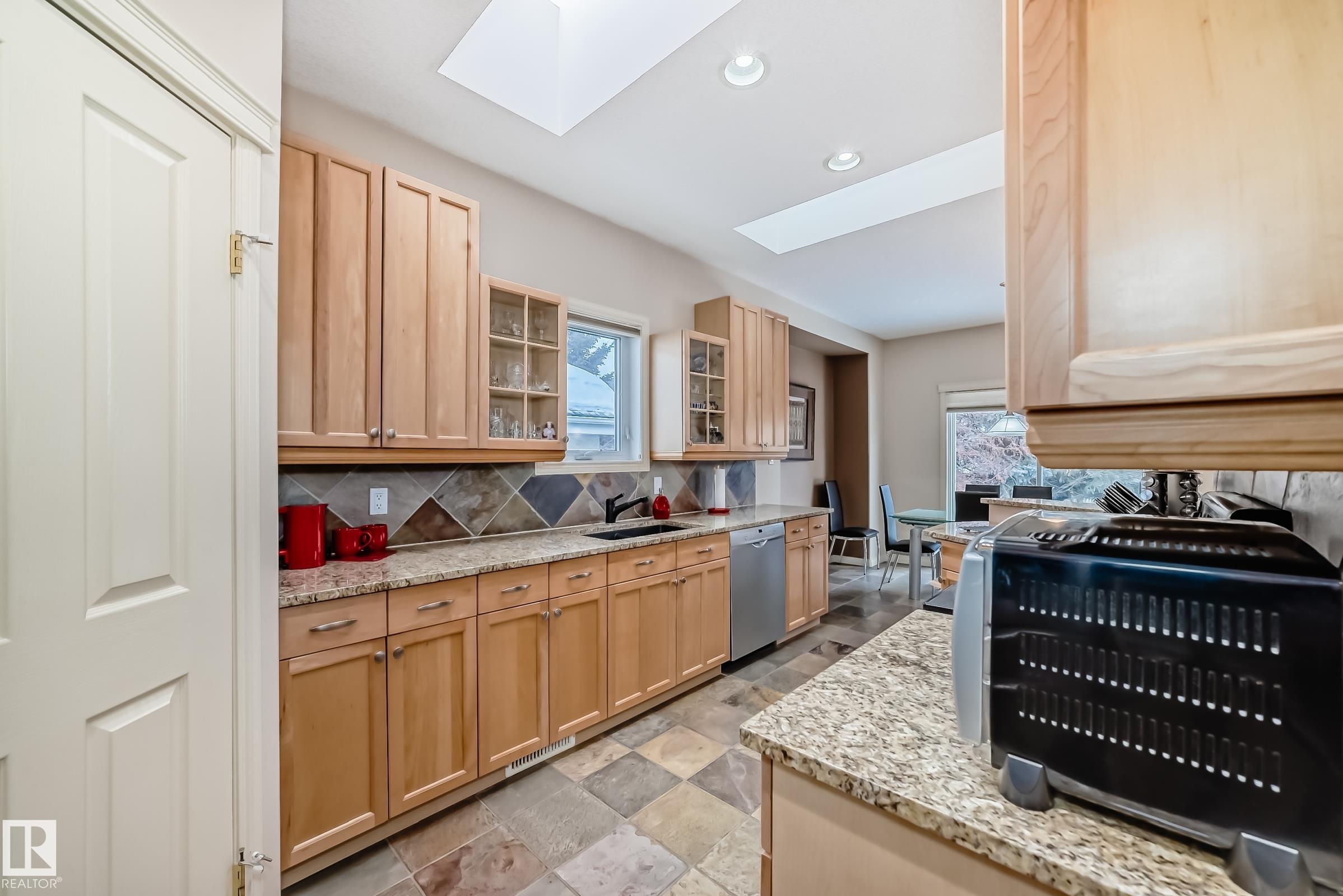 Photo 20 at 241 Darlington Crescent NW, Donsdale, Edmonton