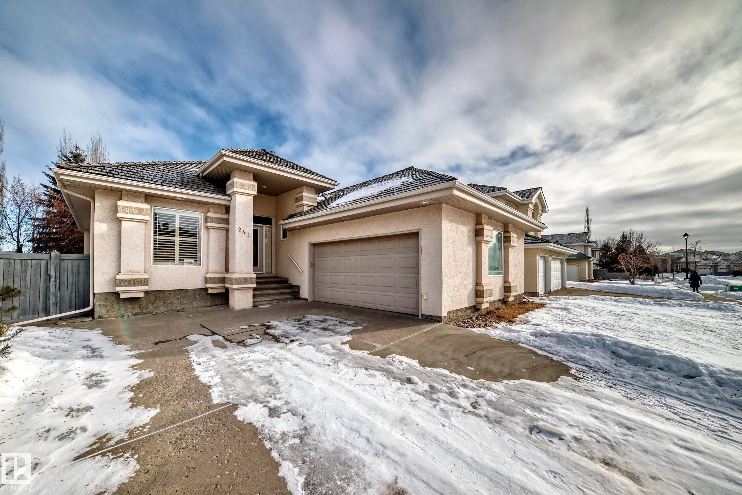 Photo 4 at 241 Darlington Crescent NW, Donsdale, Edmonton