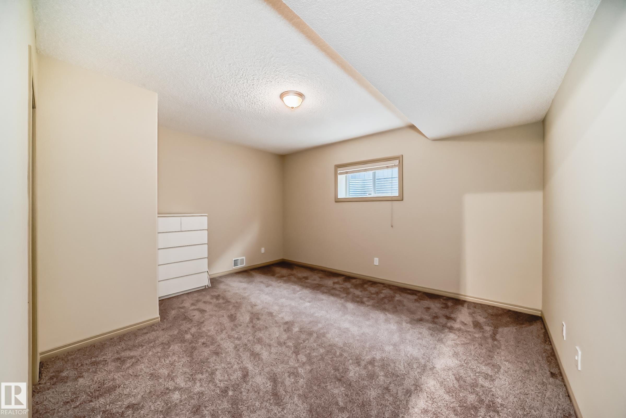 Photo 38 at 241 Darlington Crescent NW, Donsdale, Edmonton