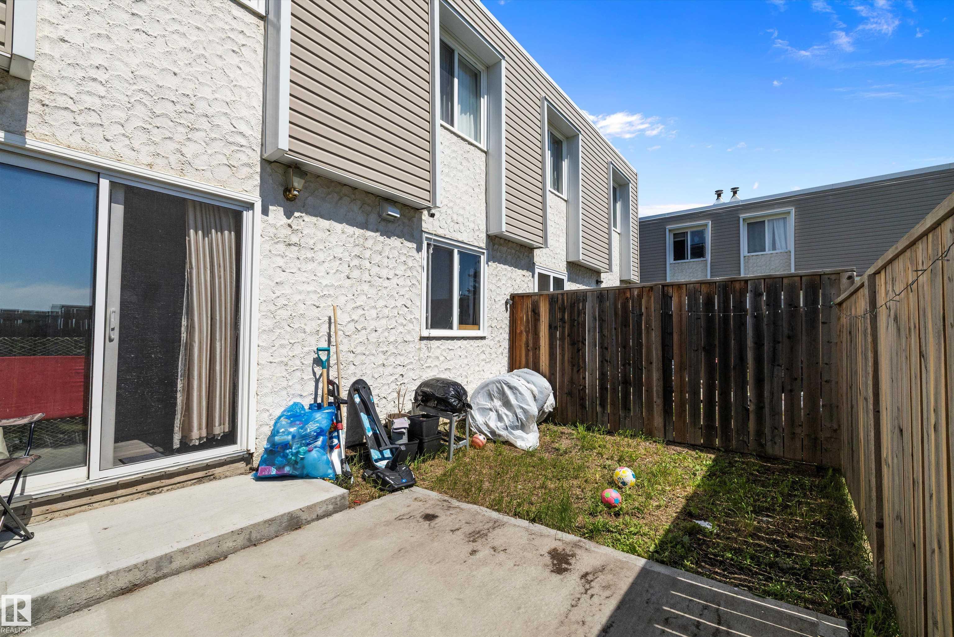Photo 31 at 127 Cornell Court NW, Kilkenny, Edmonton