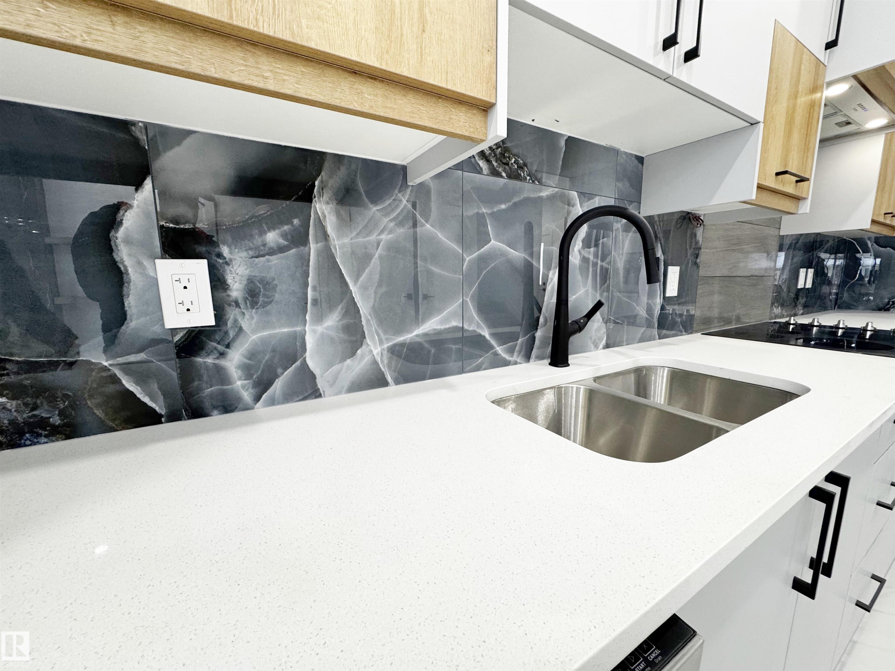 Photo 13 at 1312 35 Street NW, Crawford Plains, Edmonton