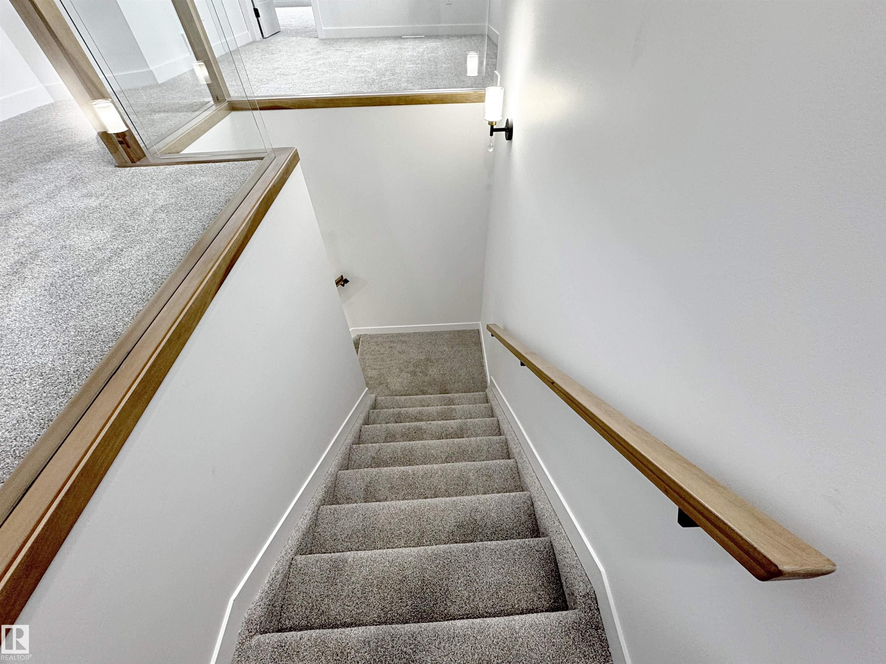 Photo 23 at 1312 35 Street NW, Crawford Plains, Edmonton