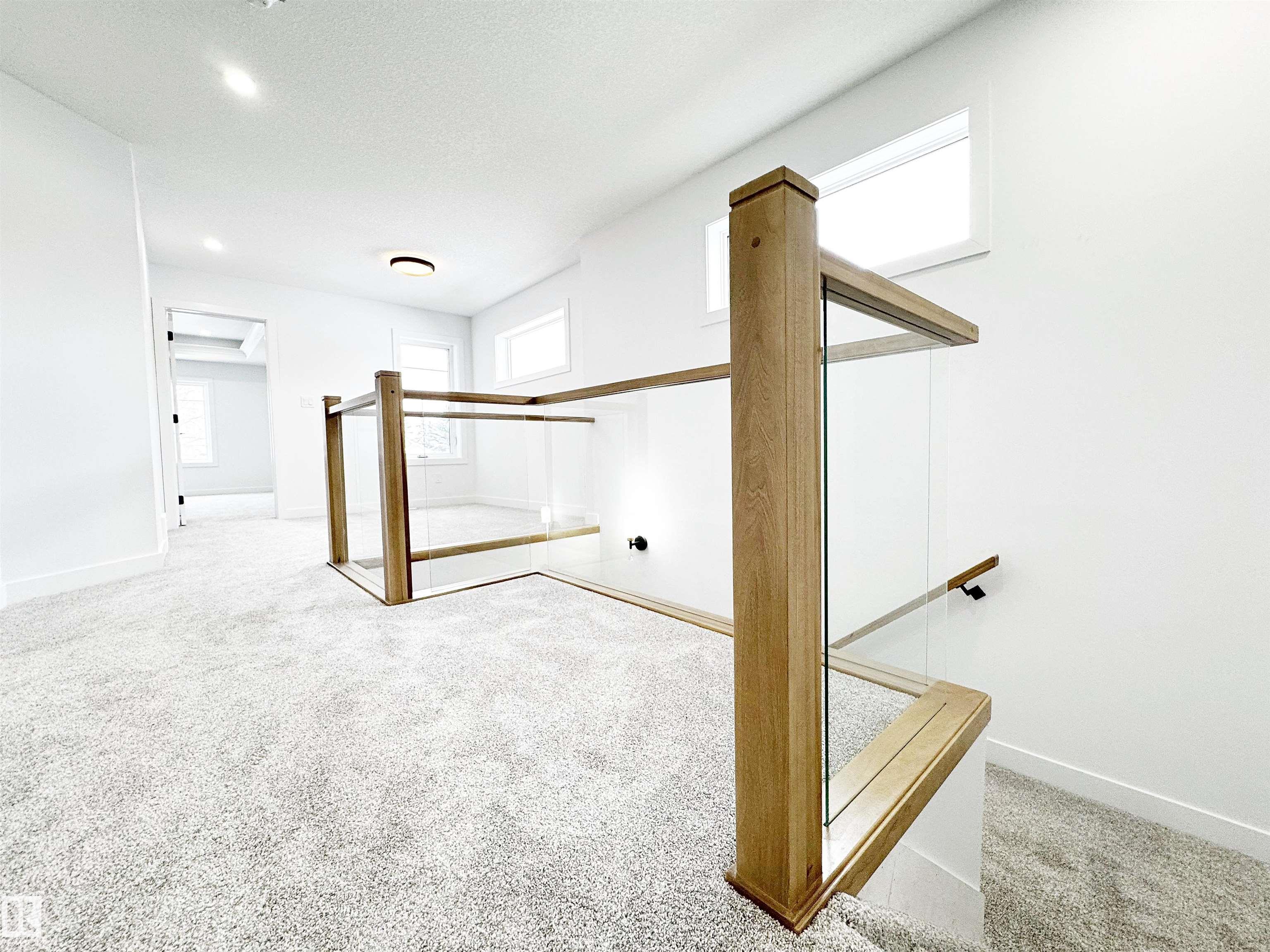 Photo 24 at 1312 35 Street NW, Crawford Plains, Edmonton