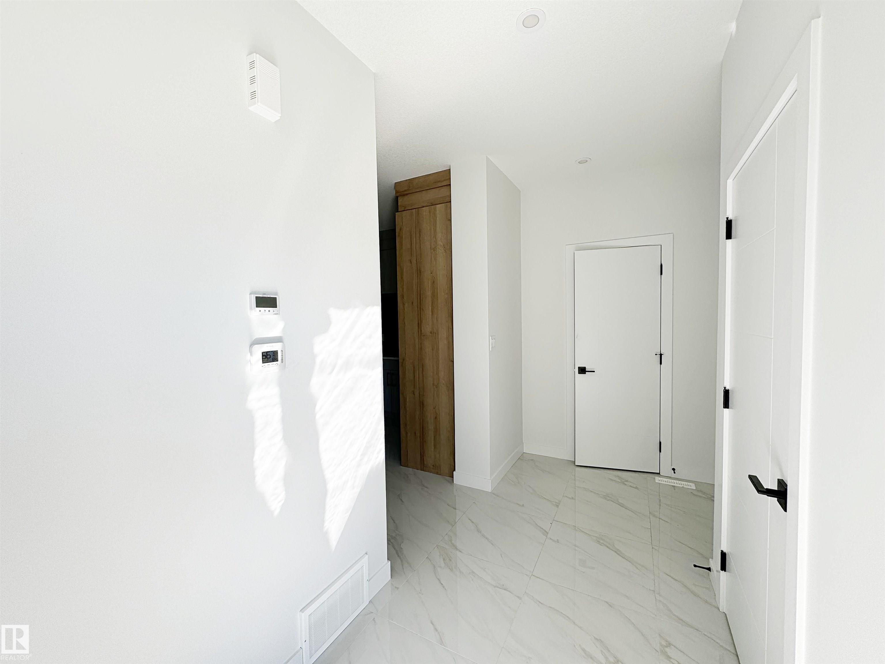 Photo 6 at 1312 35 Street NW, Crawford Plains, Edmonton