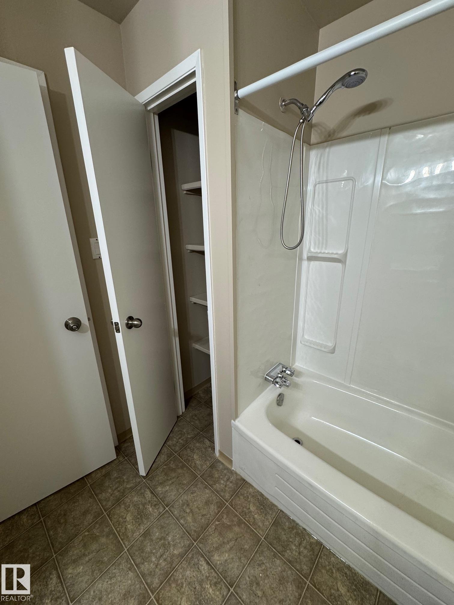 Photo 9 at 315 - 7220 144 Avenue NW, Kilkenny, Edmonton