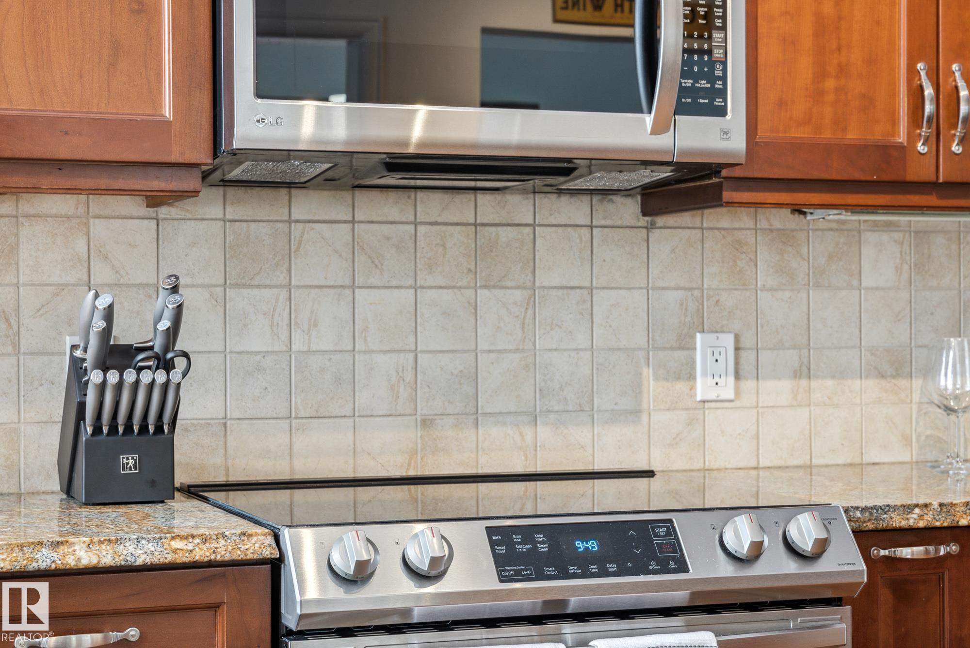 Photo 17 at 14018 100 Avenue NW, Glenora, Edmonton