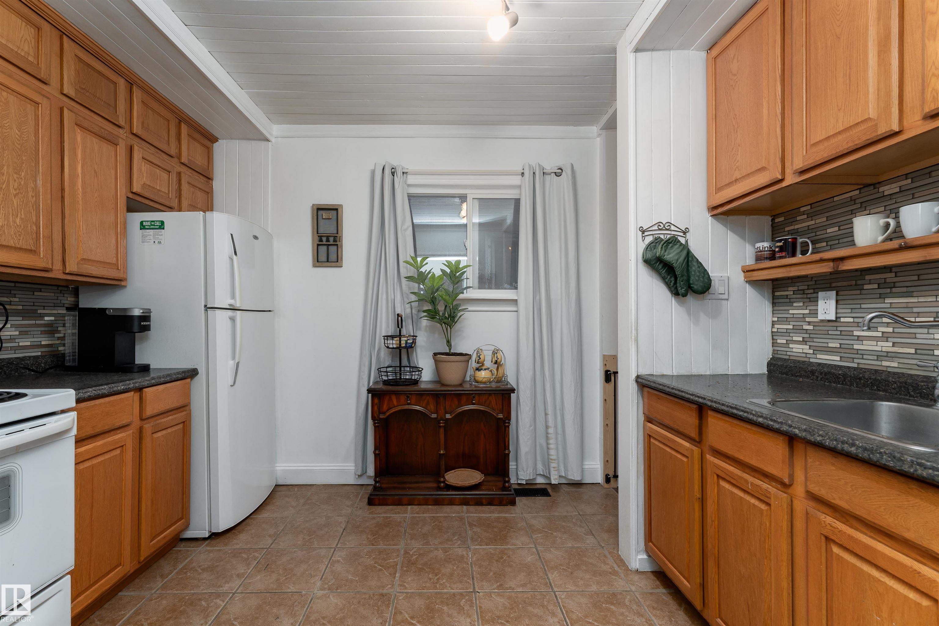 Photo 7 at 11539 101 Street NW, Spruce Avenue, Edmonton