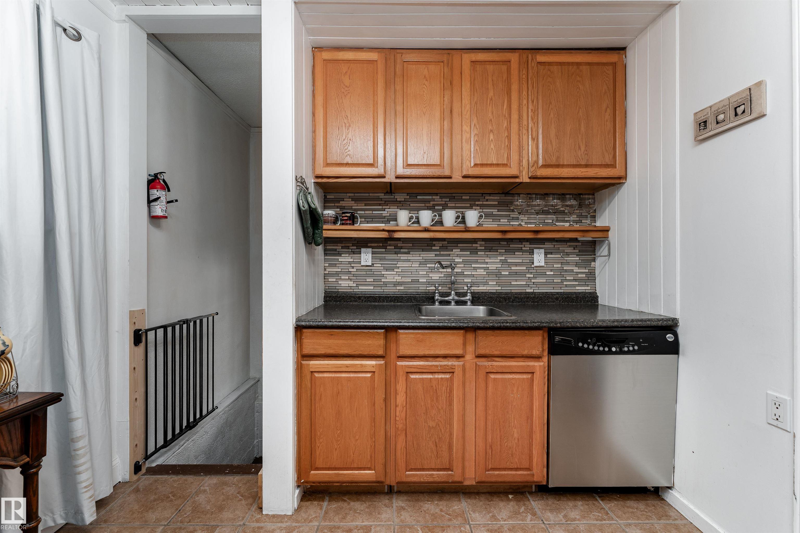 Photo 10 at 11539 101 Street NW, Spruce Avenue, Edmonton