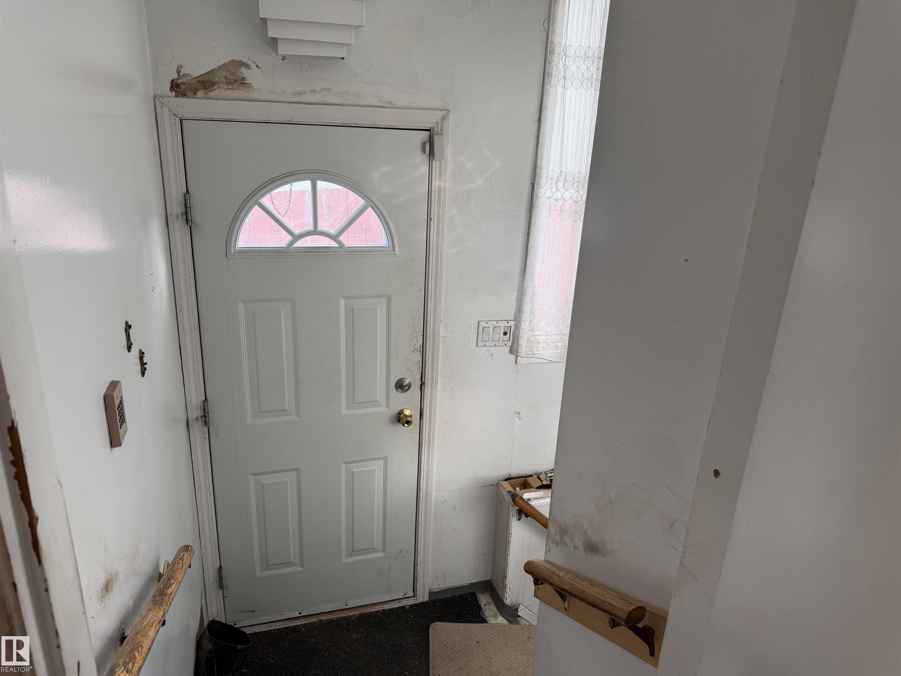 Photo 14 at 13107 82 Street NW, Balwin, Edmonton