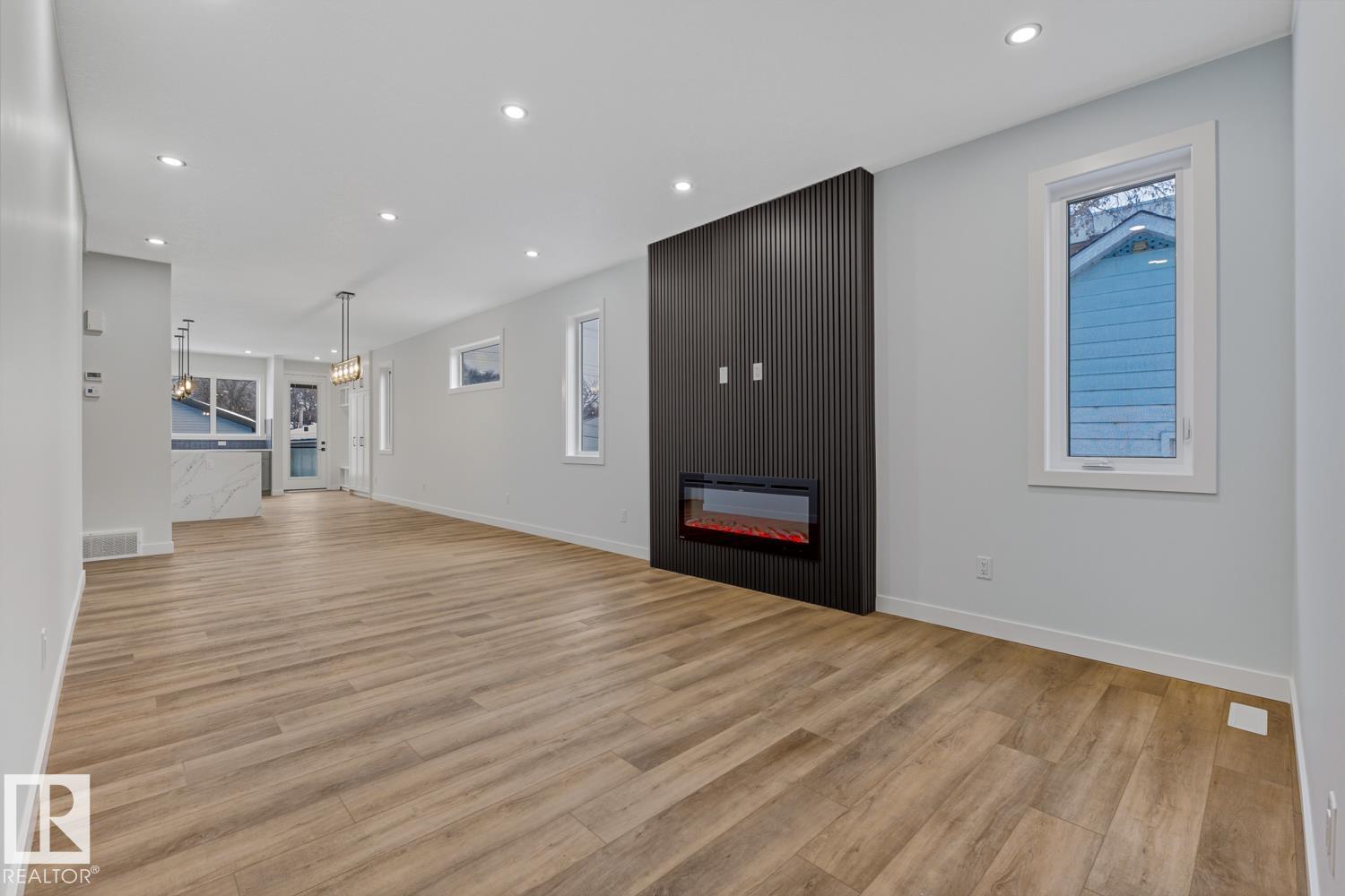 Photo 18 at 9627 152 Street NW, West Jasper Place, Edmonton