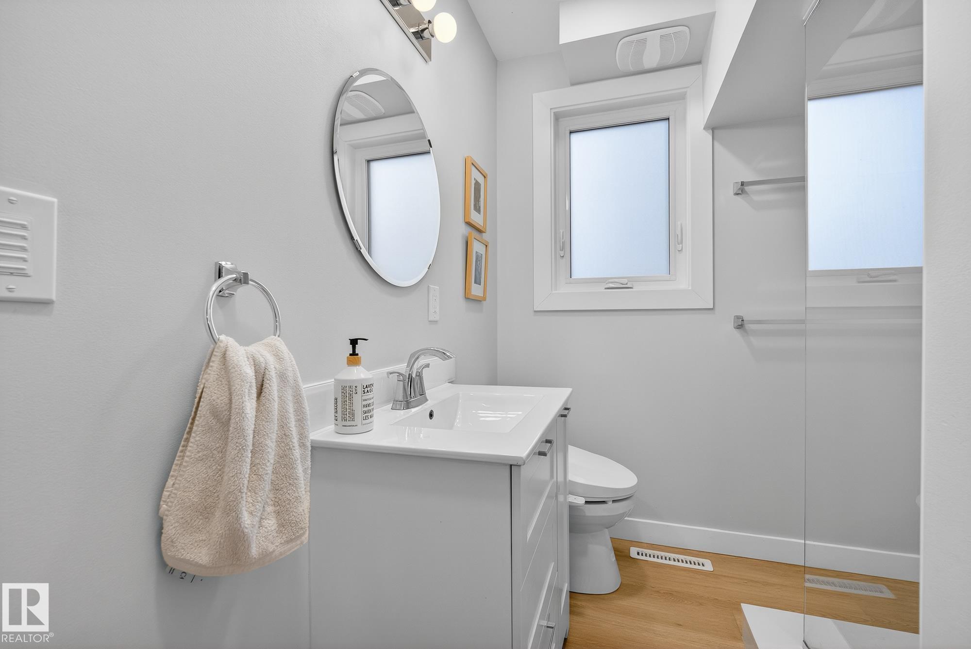 Photo 20 at 9327 86 Street NW, Strathearn, Edmonton