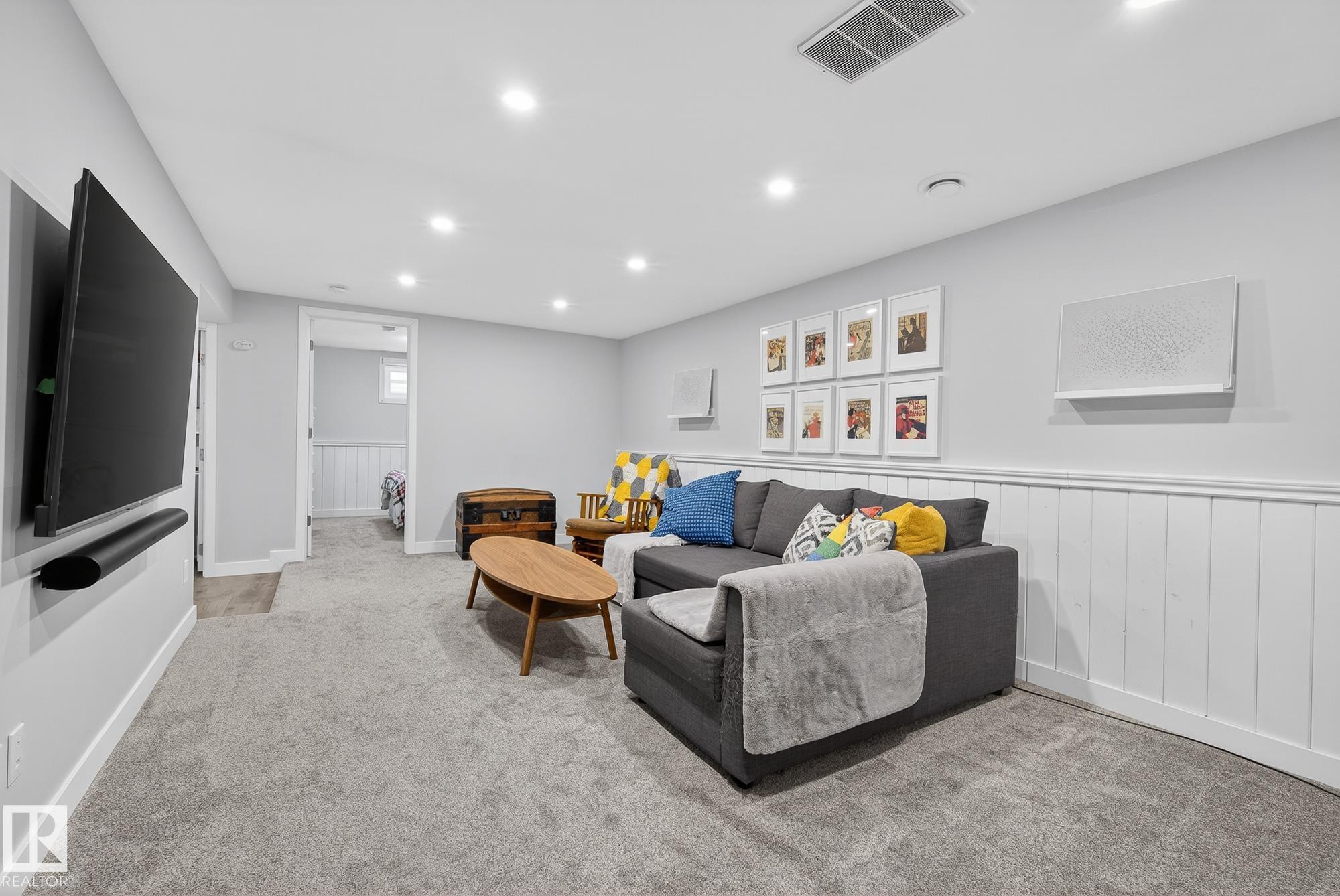 Photo 39 at 9327 86 Street NW, Strathearn, Edmonton