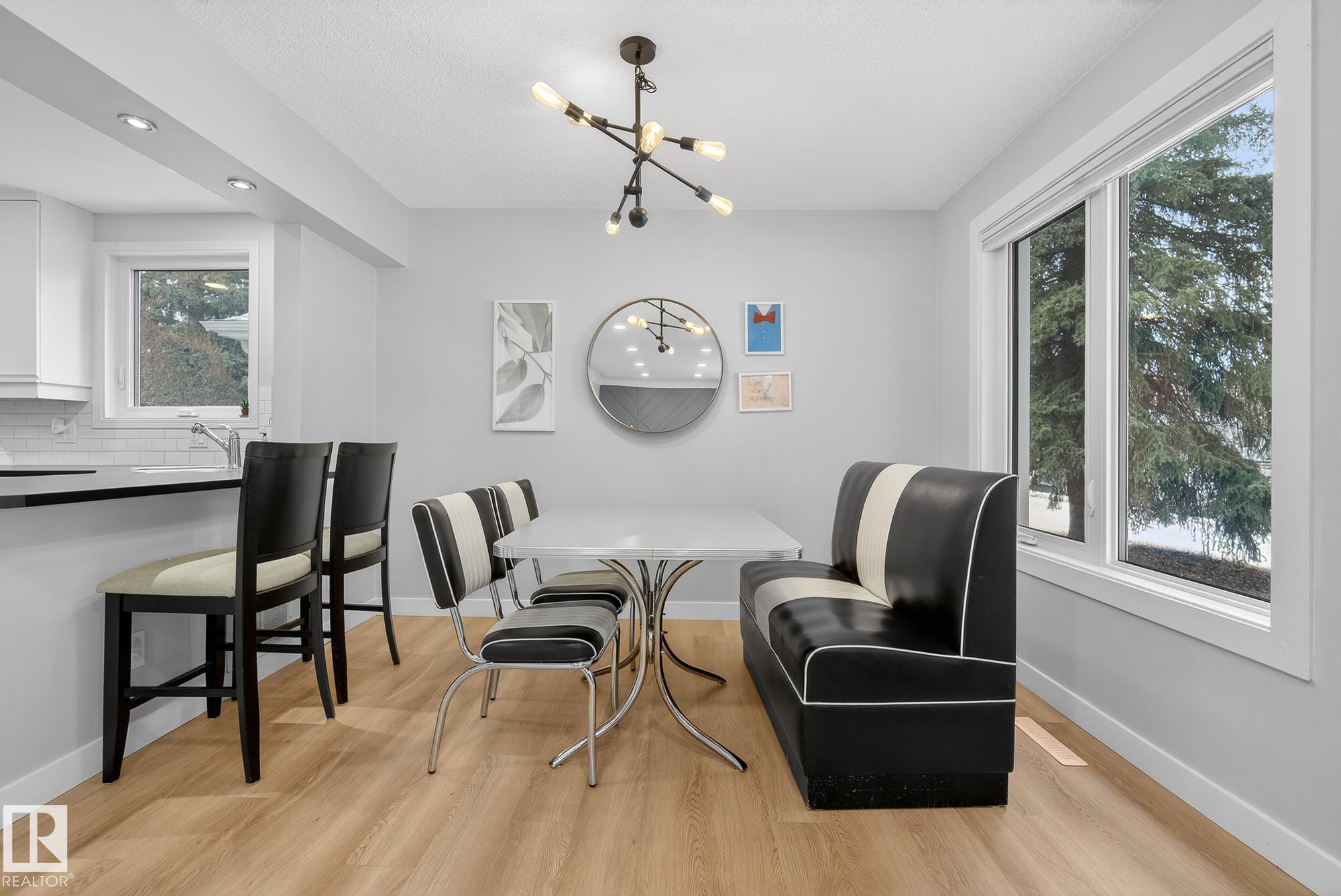 Photo 9 at 9327 86 Street NW, Strathearn, Edmonton