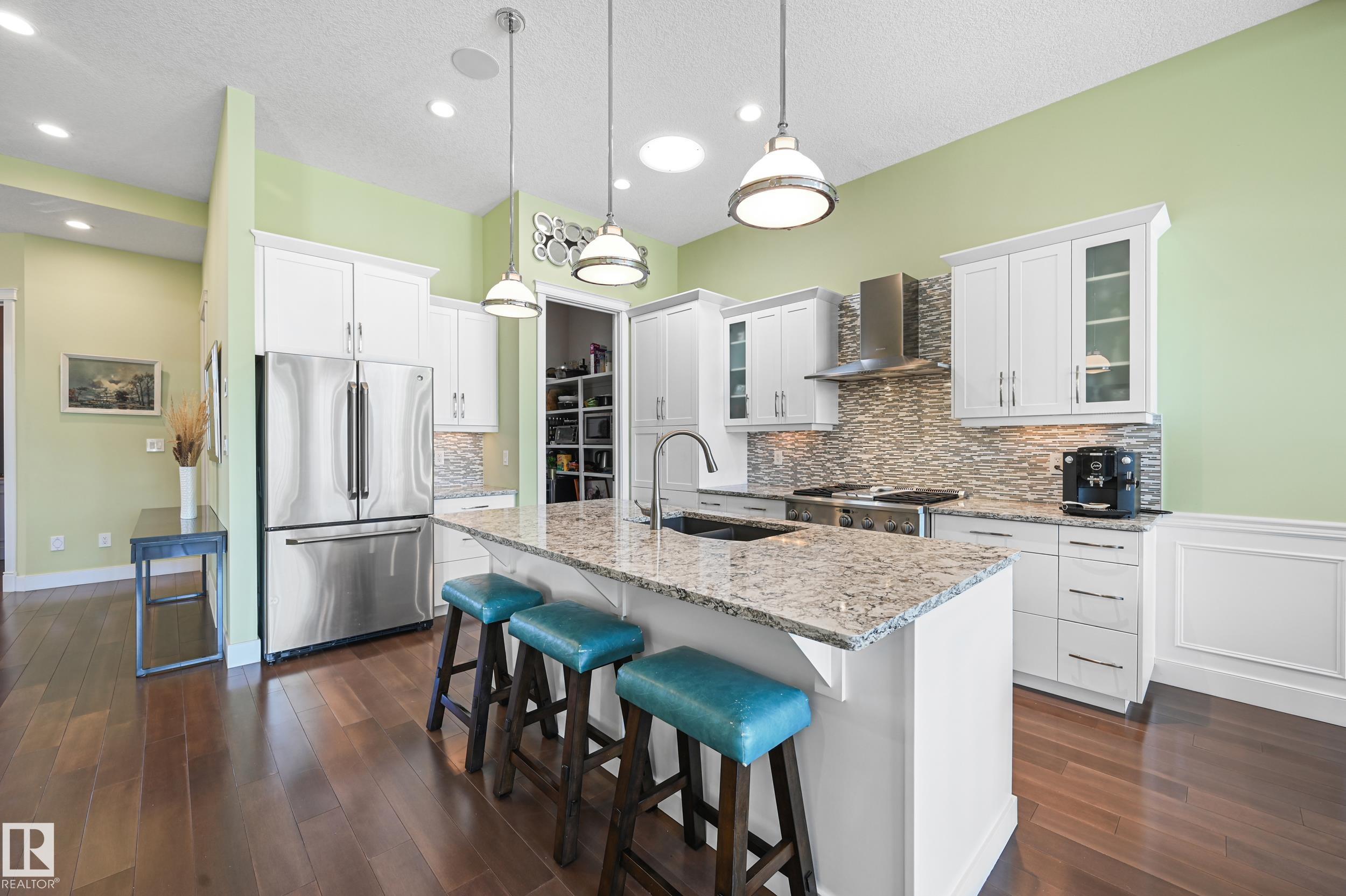 Photo 11 at 1 - 7570 May Common NW, Magrath Heights, Edmonton