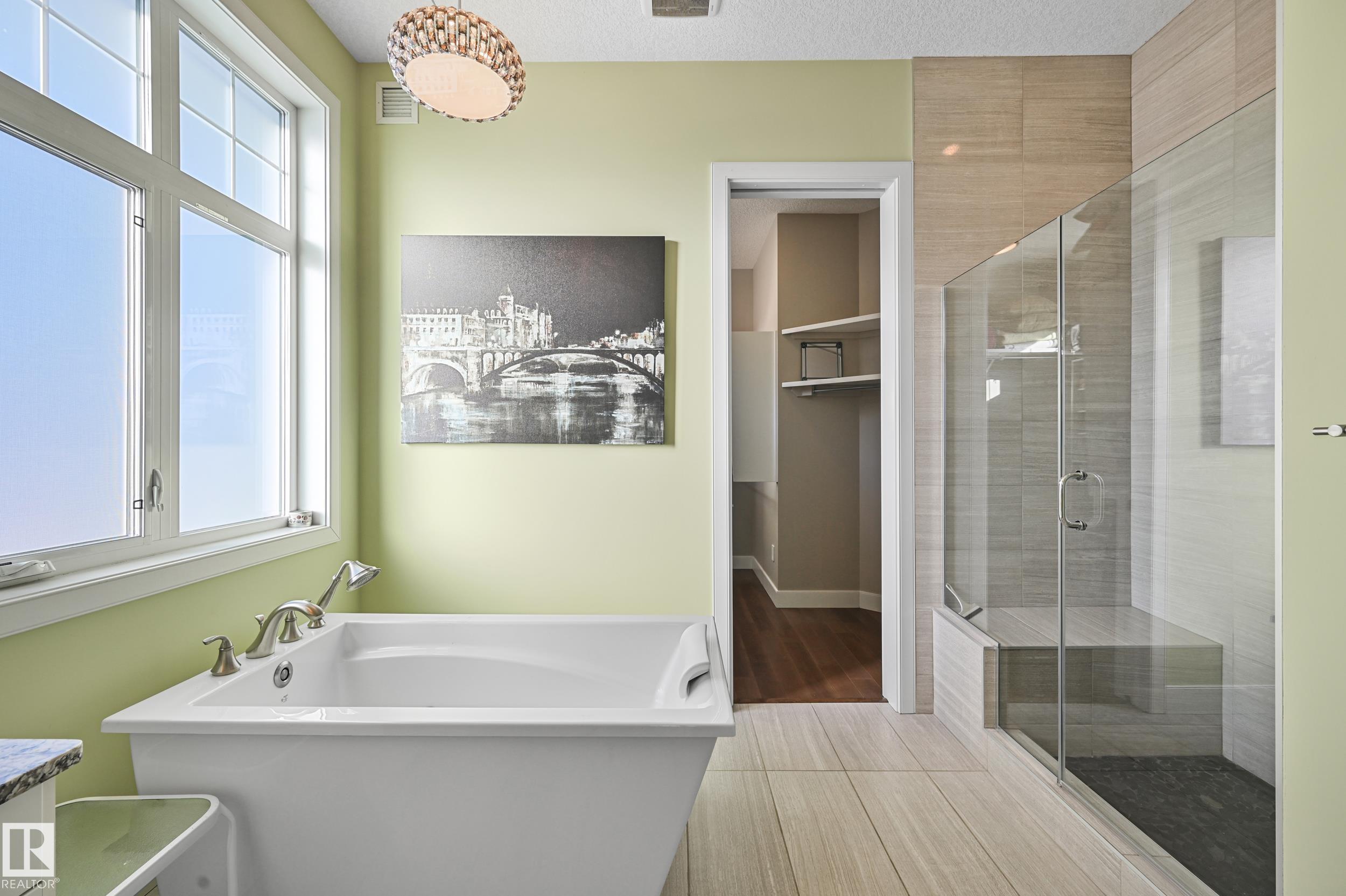 Photo 17 at 1 - 7570 May Common NW, Magrath Heights, Edmonton