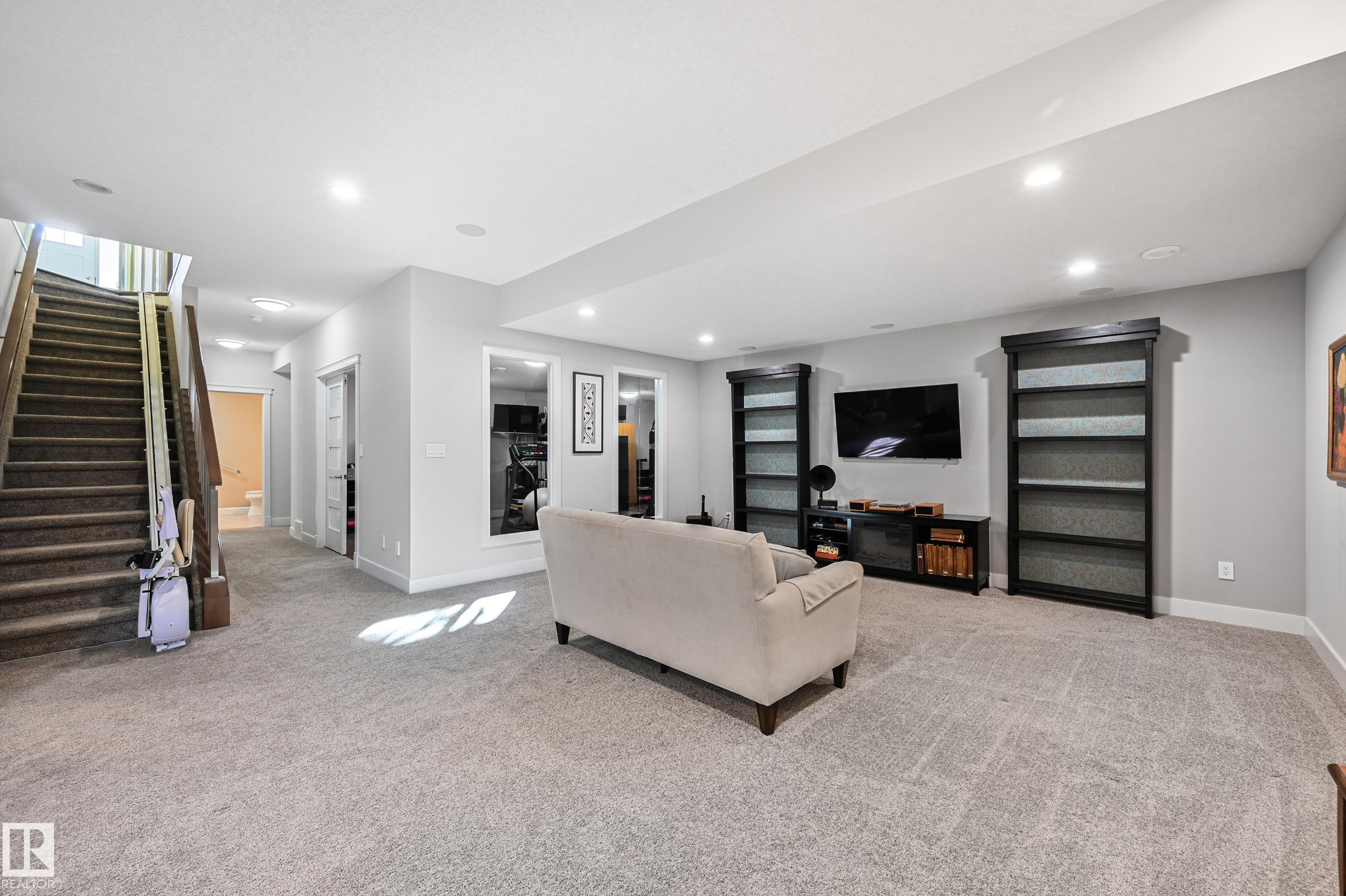 Photo 21 at 1 - 7570 May Common NW, Magrath Heights, Edmonton