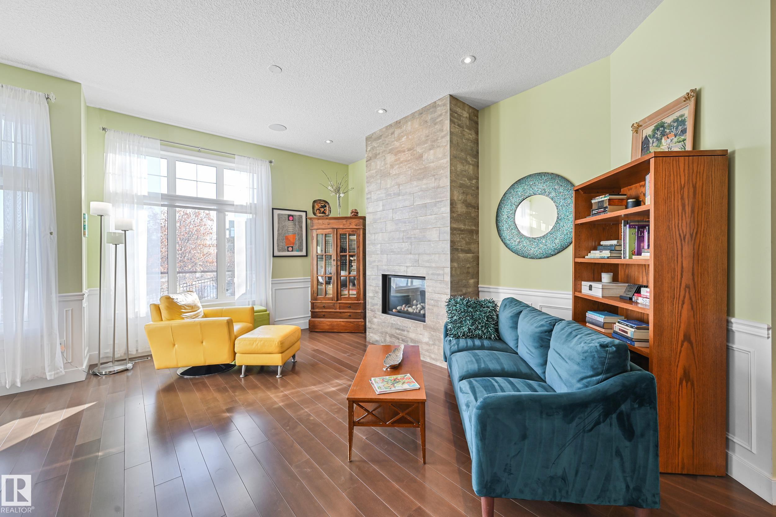 Photo 7 at 1 - 7570 May Common NW, Magrath Heights, Edmonton