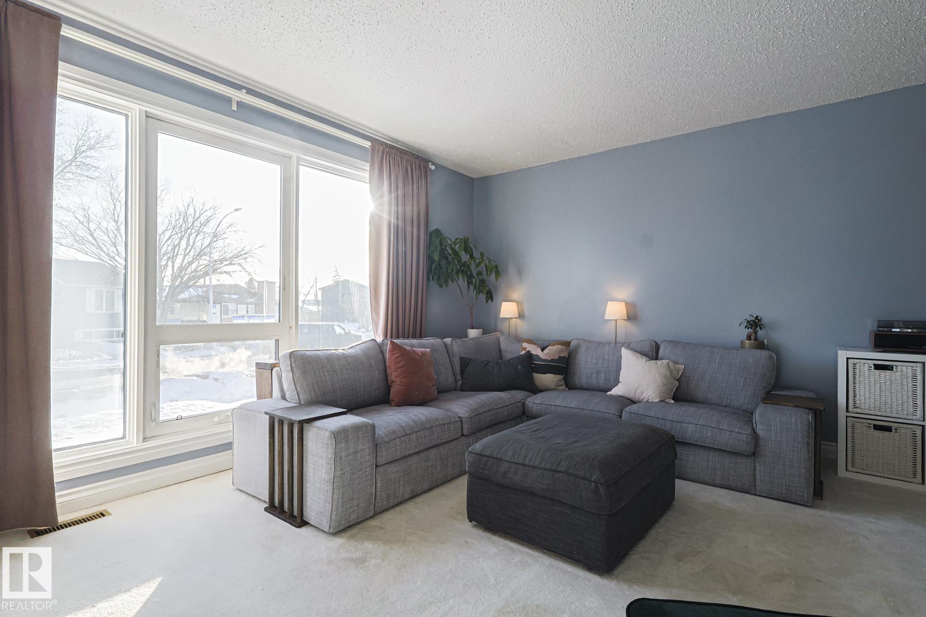 Photo 3 at 192 Dunluce Road NW, Dunluce, Edmonton