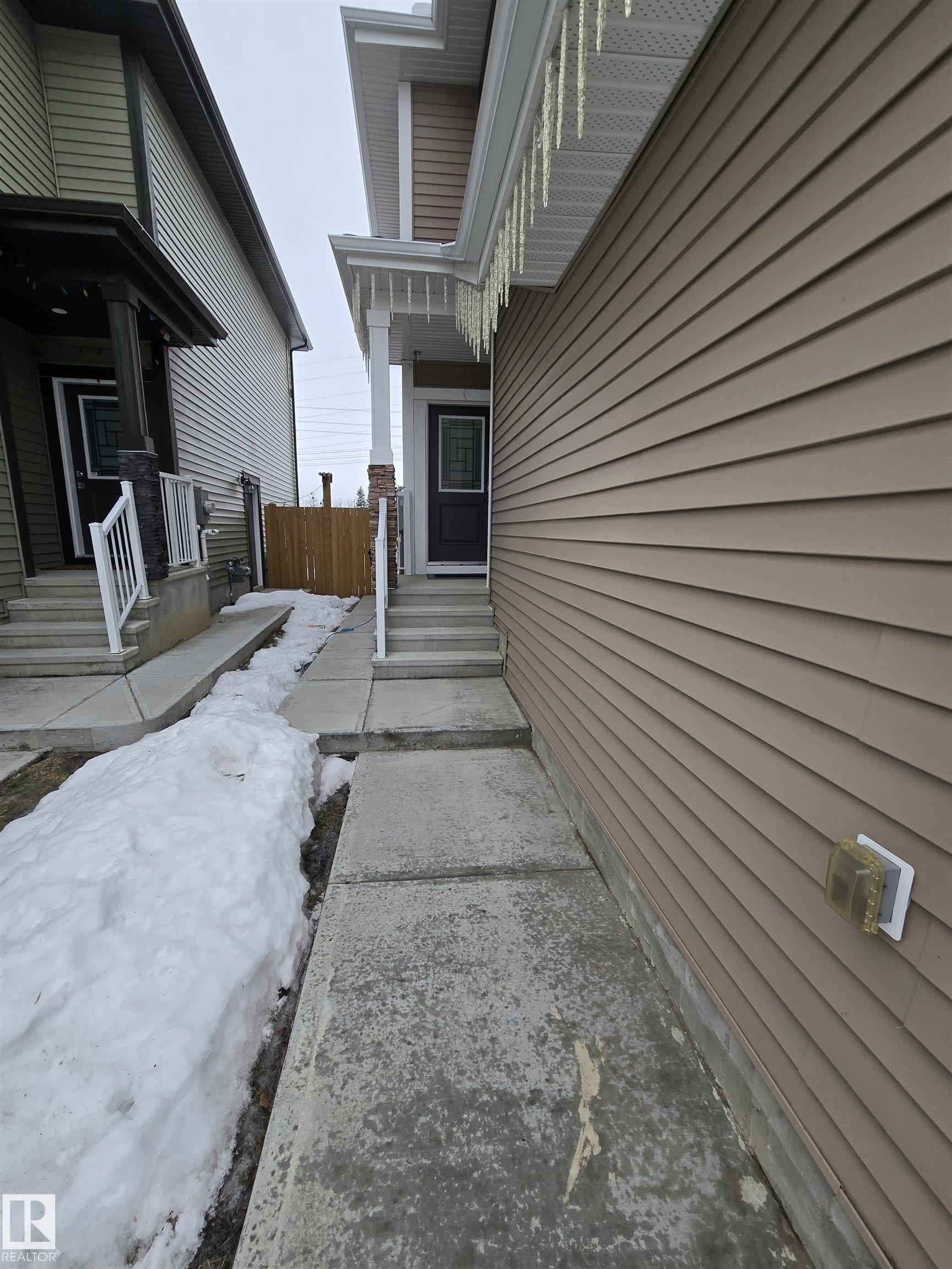 Picture for 1641 Enright WY NW NW