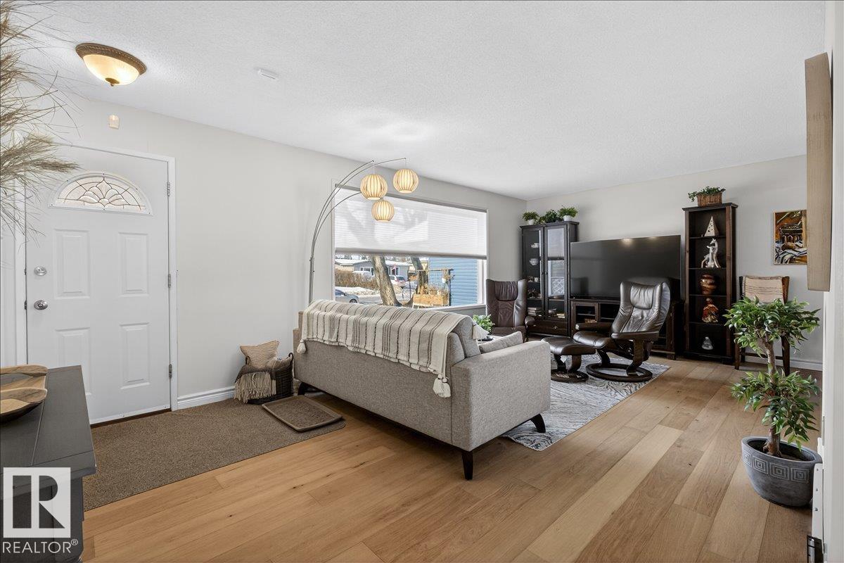 Picture for 4107 111A ST NW