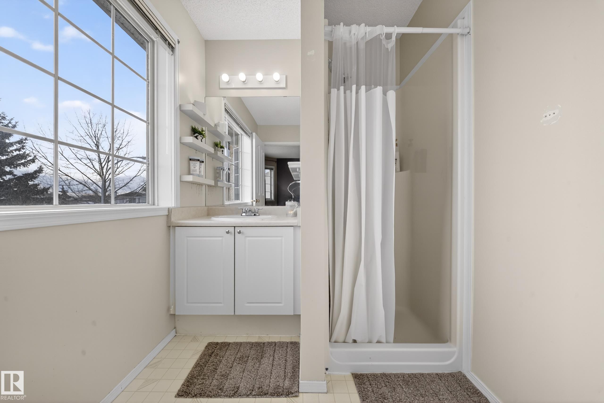 Photo 43 at 207 River point(e) NW, Kernohan, Edmonton