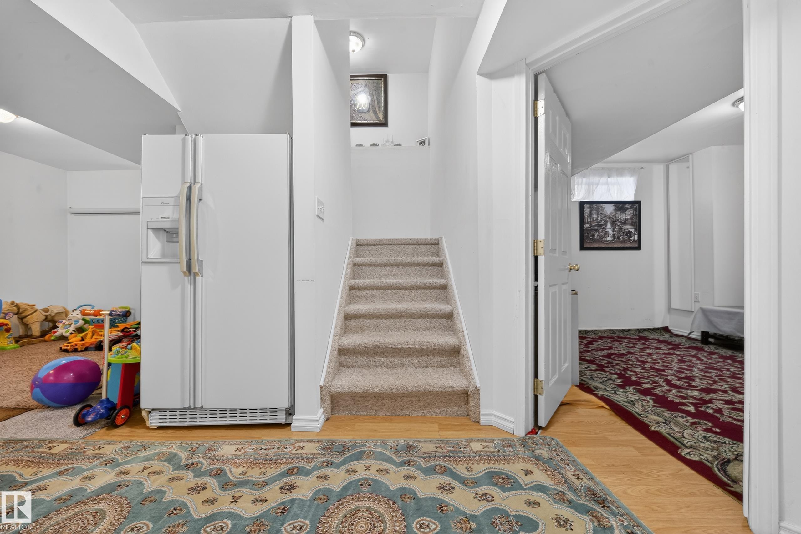 Photo 45 at 207 River point(e) NW, Kernohan, Edmonton