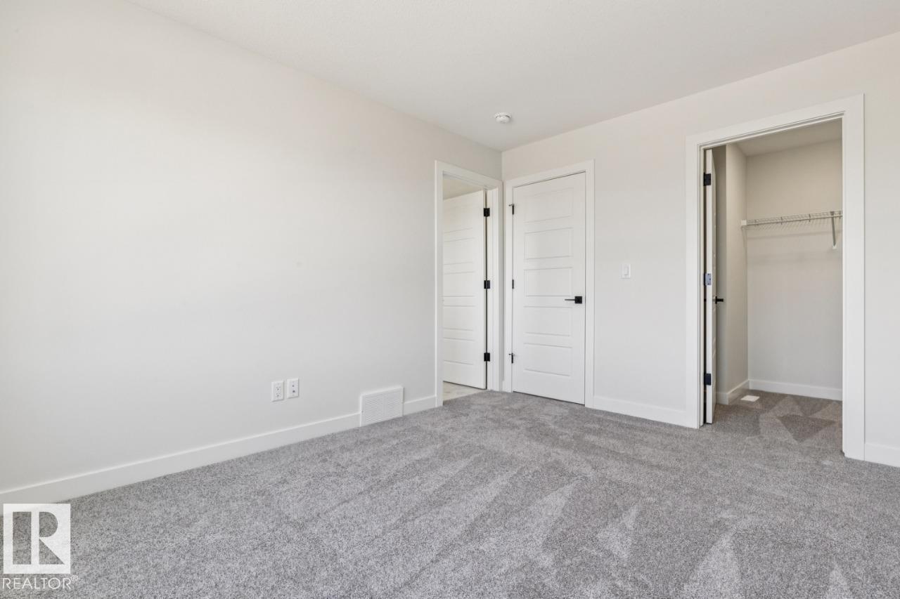 https://zimg.paragon.ice.com/ParagonImages/Property/PM/RAE/225385032/17/0/0/26c68ccd97d5ba8bbb4ed1f0716382d4/1/d5dad9b3c666697ad88e4cc031ee40c0/225385032-c3e45c7c-dc6d-495f-a085-02ff9cdb9b80.JPG