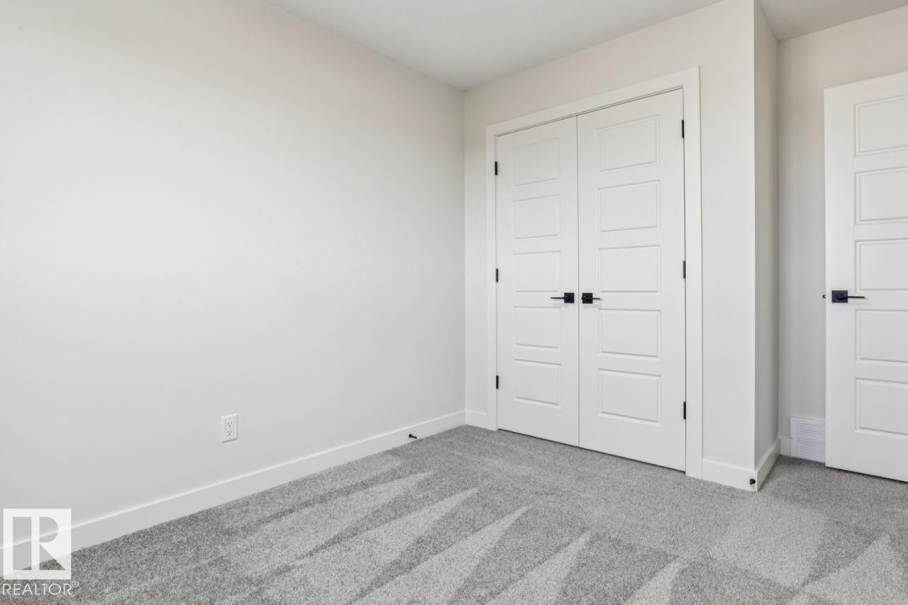 https://zimg.paragon.ice.com/ParagonImages/Property/PM/RAE/225385032/21/0/0/91d201fac34757f8837fe3183f9aa993/1/d5dad9b3c666697ad88e4cc031ee40c0/225385032-818dc1f6-12f6-4d93-8823-565410ffdb63.JPG