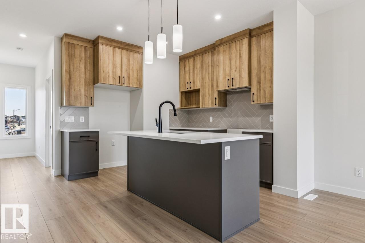 https://zimg.paragon.ice.com/ParagonImages/Property/PM/RAE/225385032/7/0/0/dd02af9b0636bf46a4b199ea2f5616df/1/d5dad9b3c666697ad88e4cc031ee40c0/225385032-2579ee3f-498b-4f23-8dec-db63e77da138.JPG