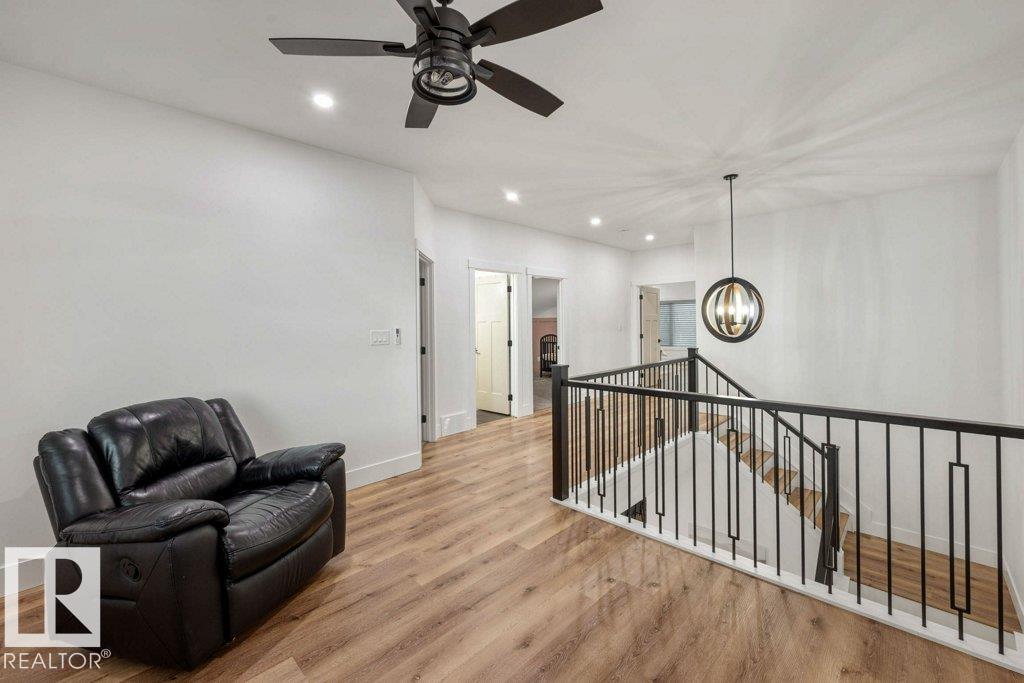 Photo 29 at 5094 Edgemont Boulevard NW, Edgemont, Edmonton