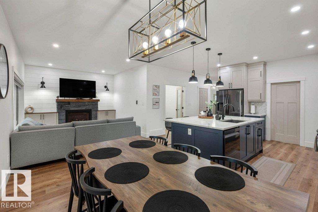 Photo 10 at 5094 Edgemont Boulevard NW, Edgemont, Edmonton