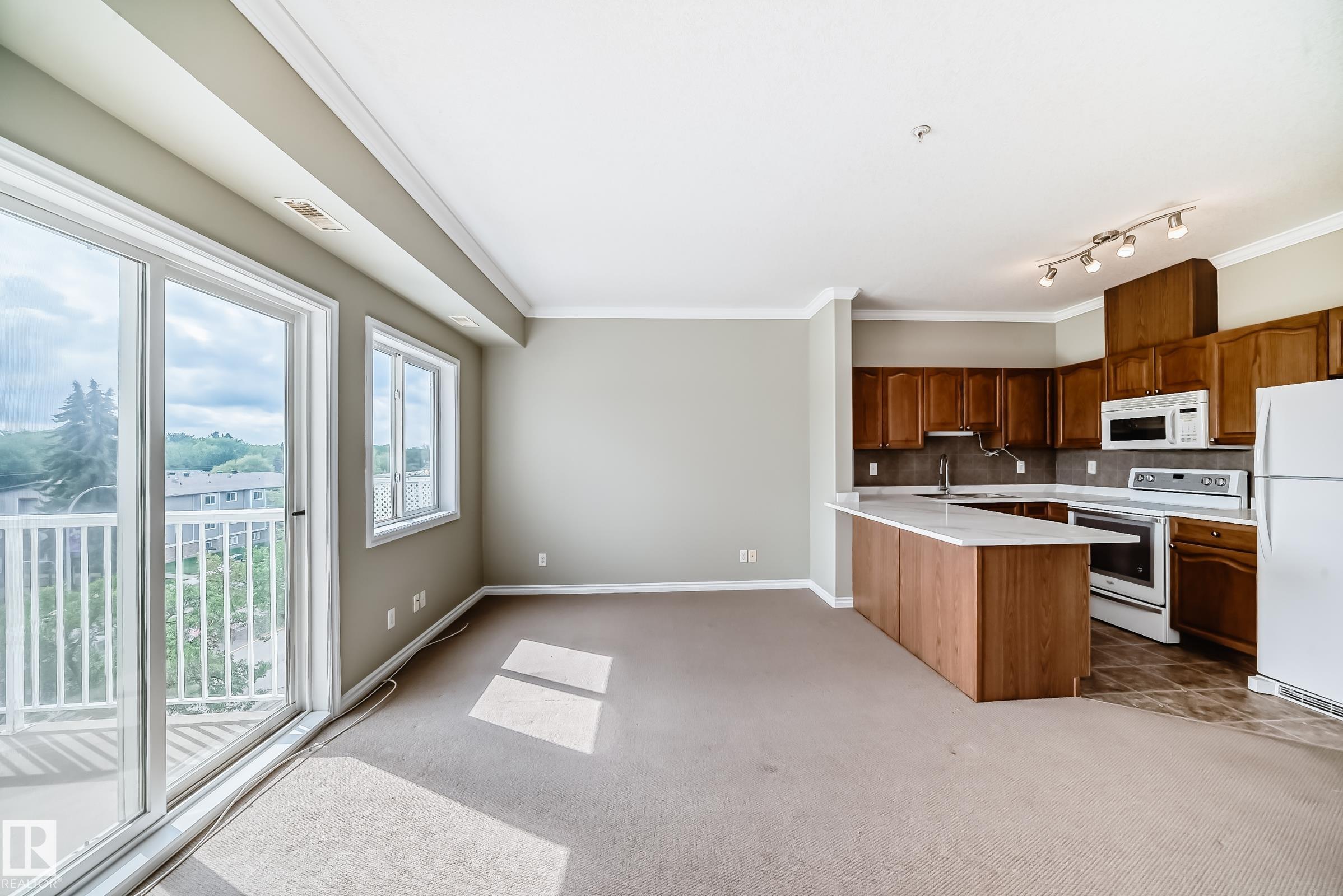 423 - 8528 82 Avenue NW, Bonnie Doon, Edmonton 2