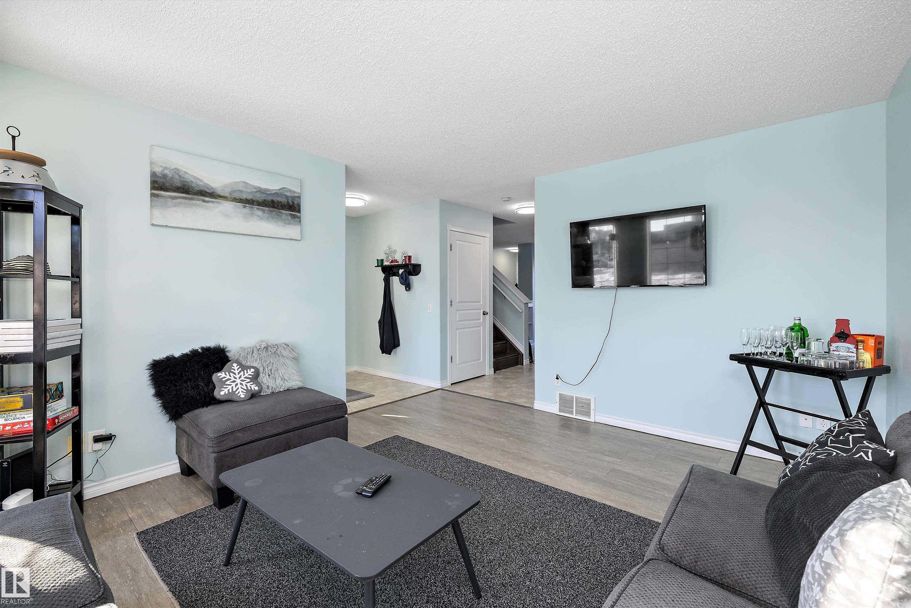 Photo 4 at 16304 43 Street NW, Brintnell, Edmonton