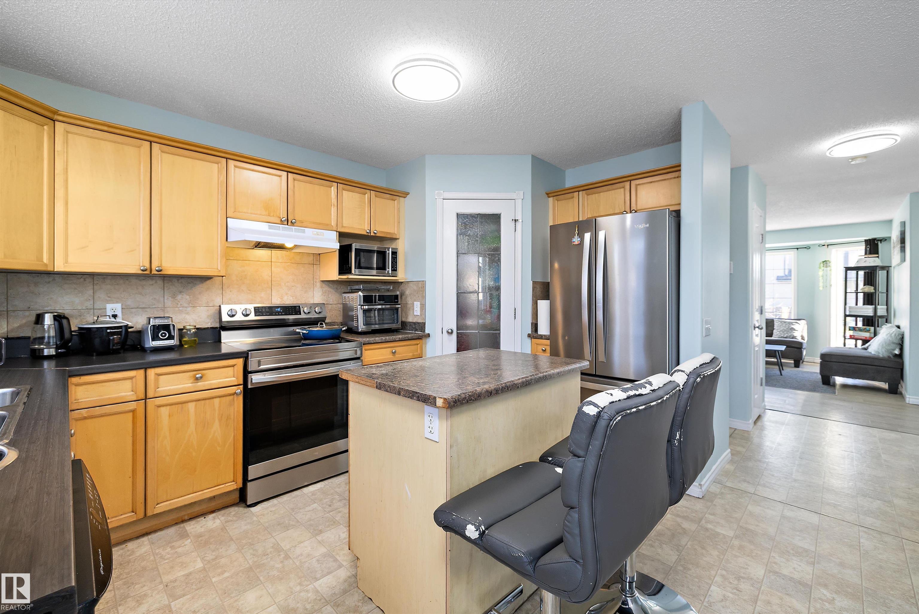 Photo 6 at 16304 43 Street NW, Brintnell, Edmonton