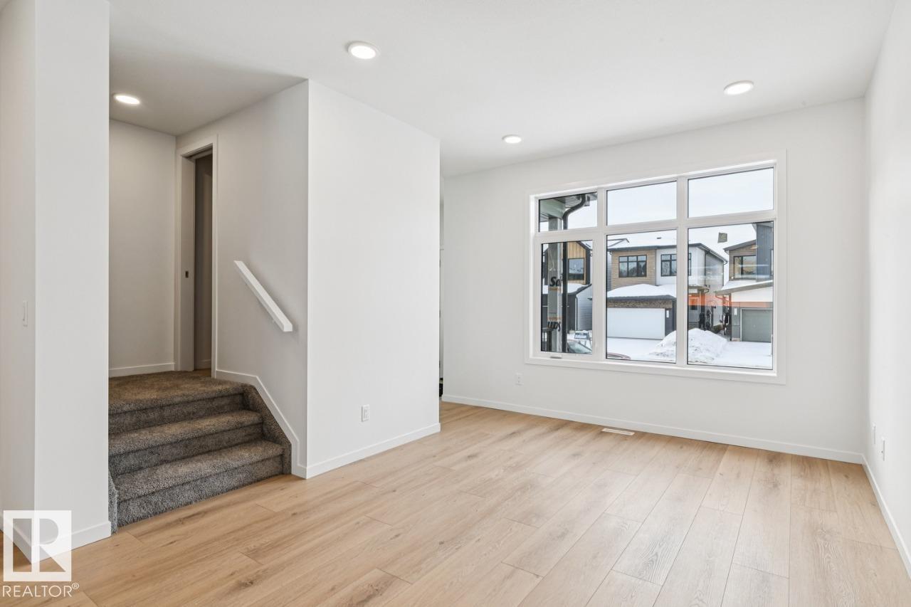 Photo 4 at 327 30 Street SW, Alces, Edmonton