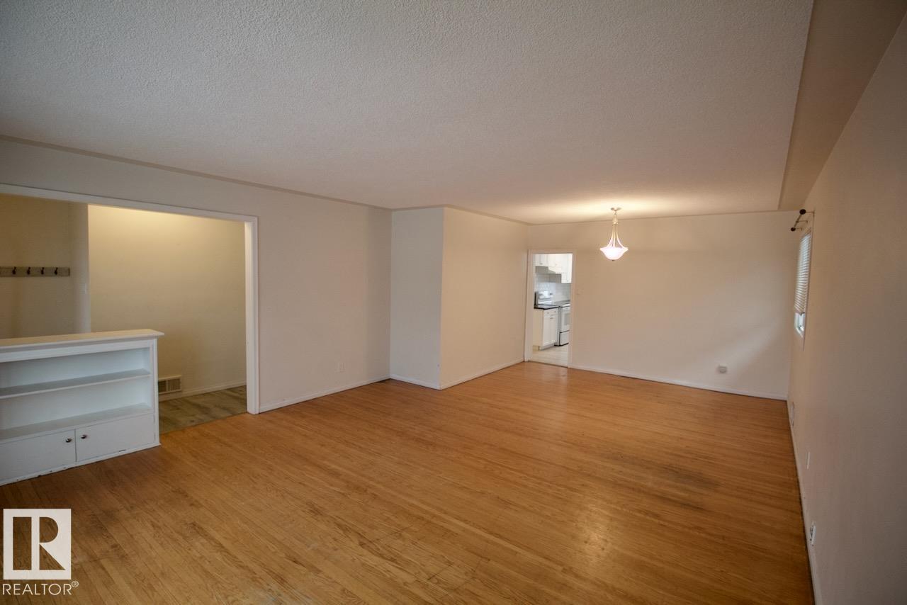 Picture for #MAIN 10524 75 ST NW