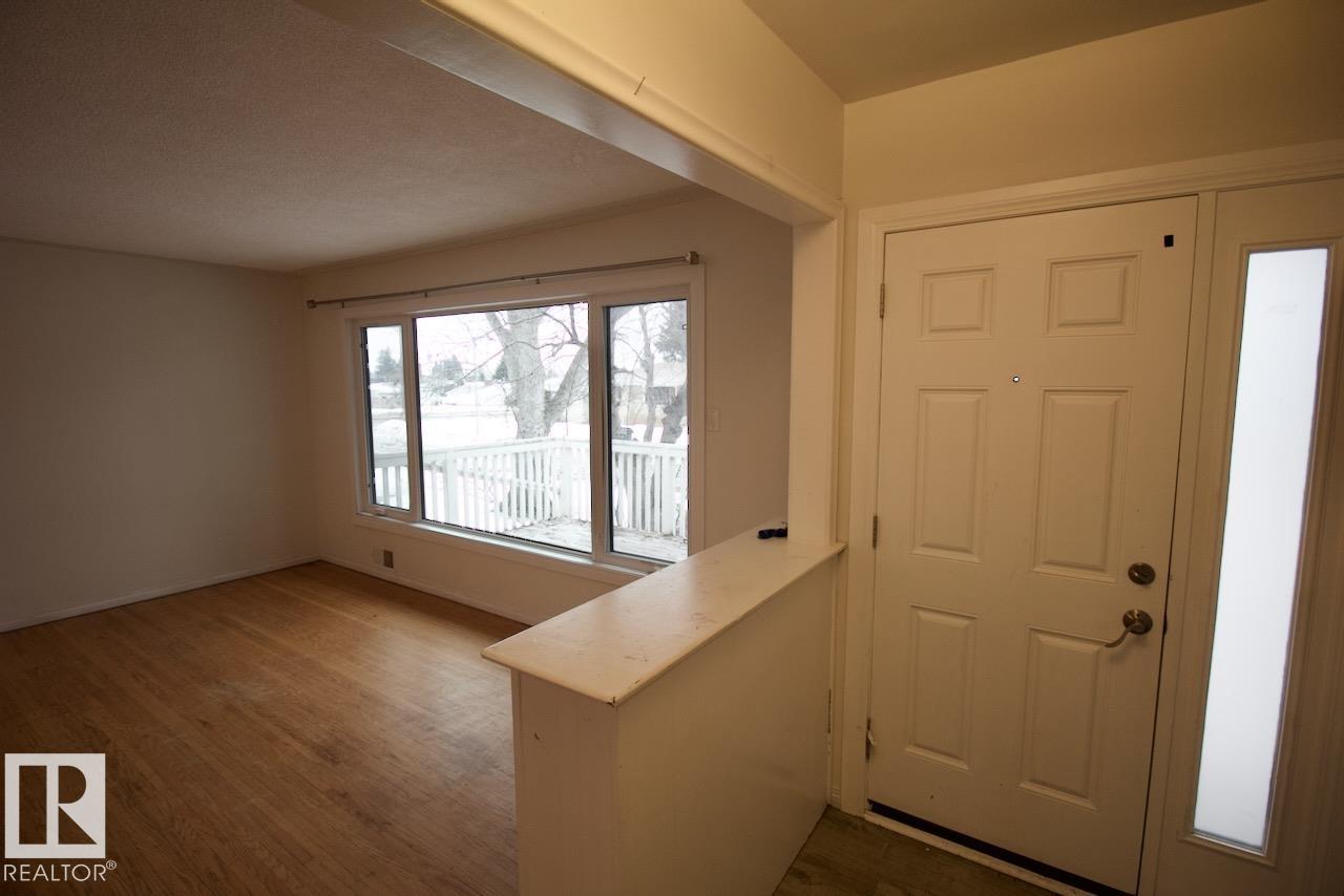 Picture for #MAIN 10524 75 ST NW