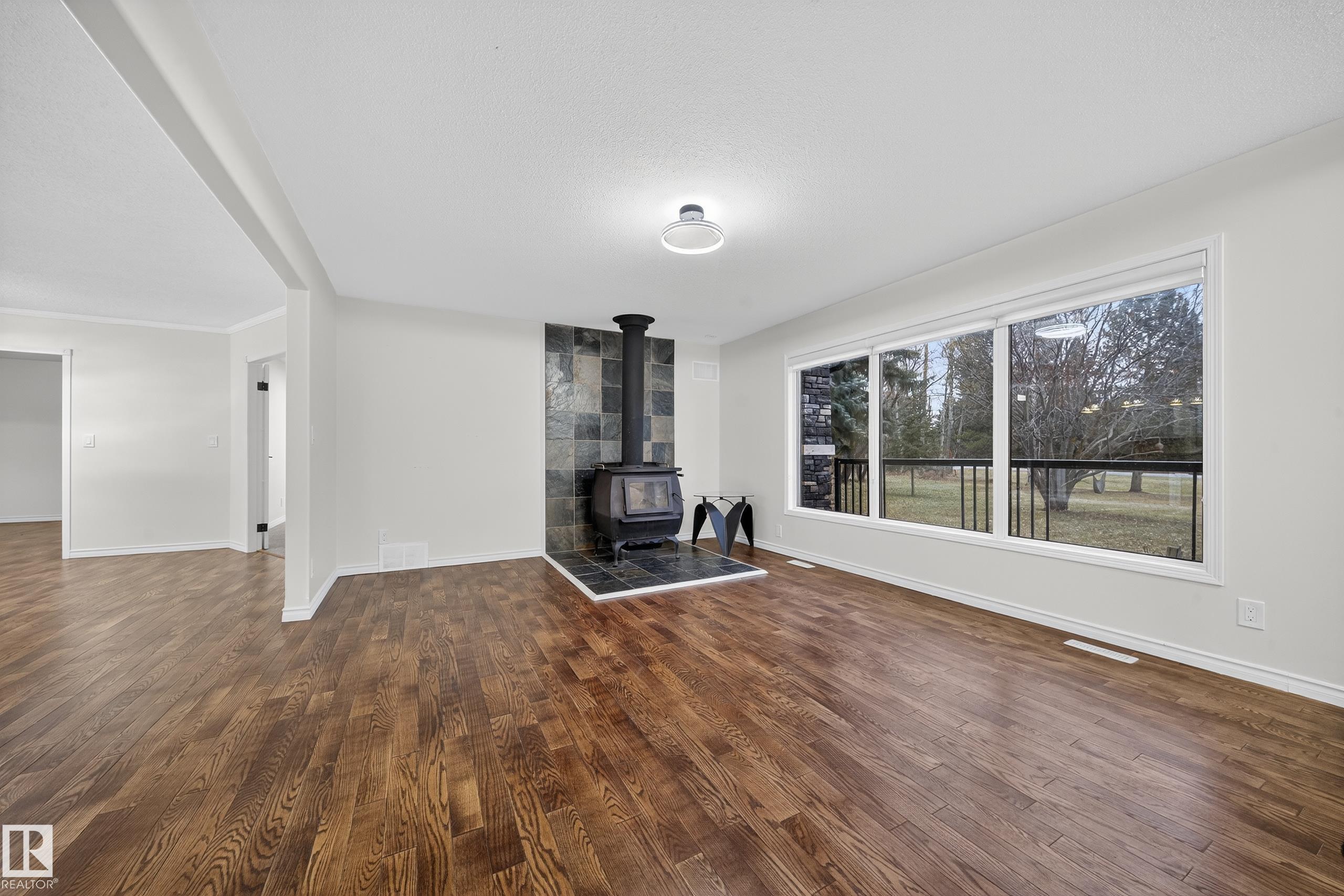 Photo 11 at 37 - 51528 Rge Road 262, Sunset View Acres, Rural Parkland County