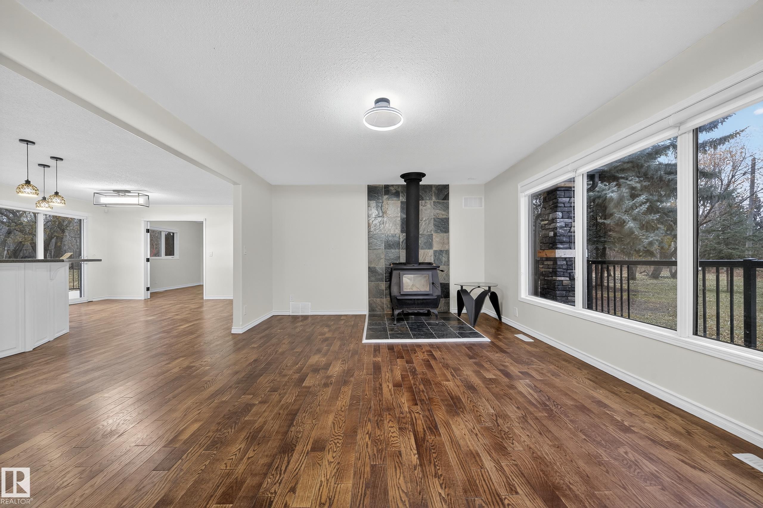 Photo 10 at 37 - 51528 Rge Road 262, Sunset View Acres, Rural Parkland County