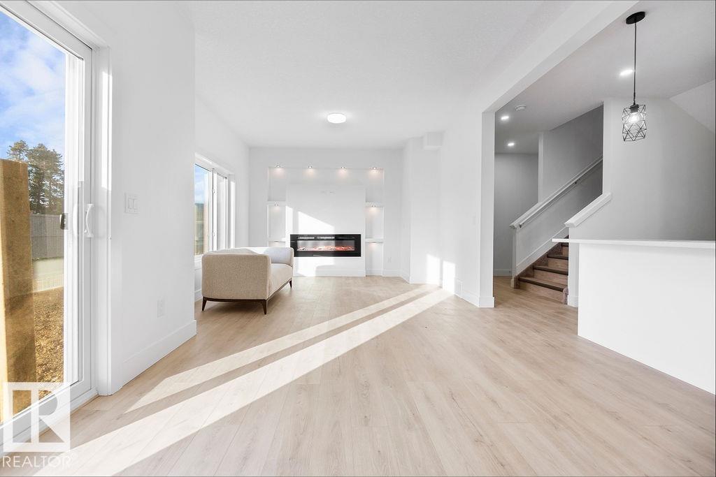 Photo 8 at 235 Linden Loop, Woodbend, Leduc