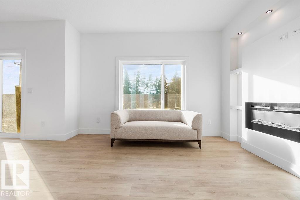 Photo 10 at 235 Linden Loop, Woodbend, Leduc