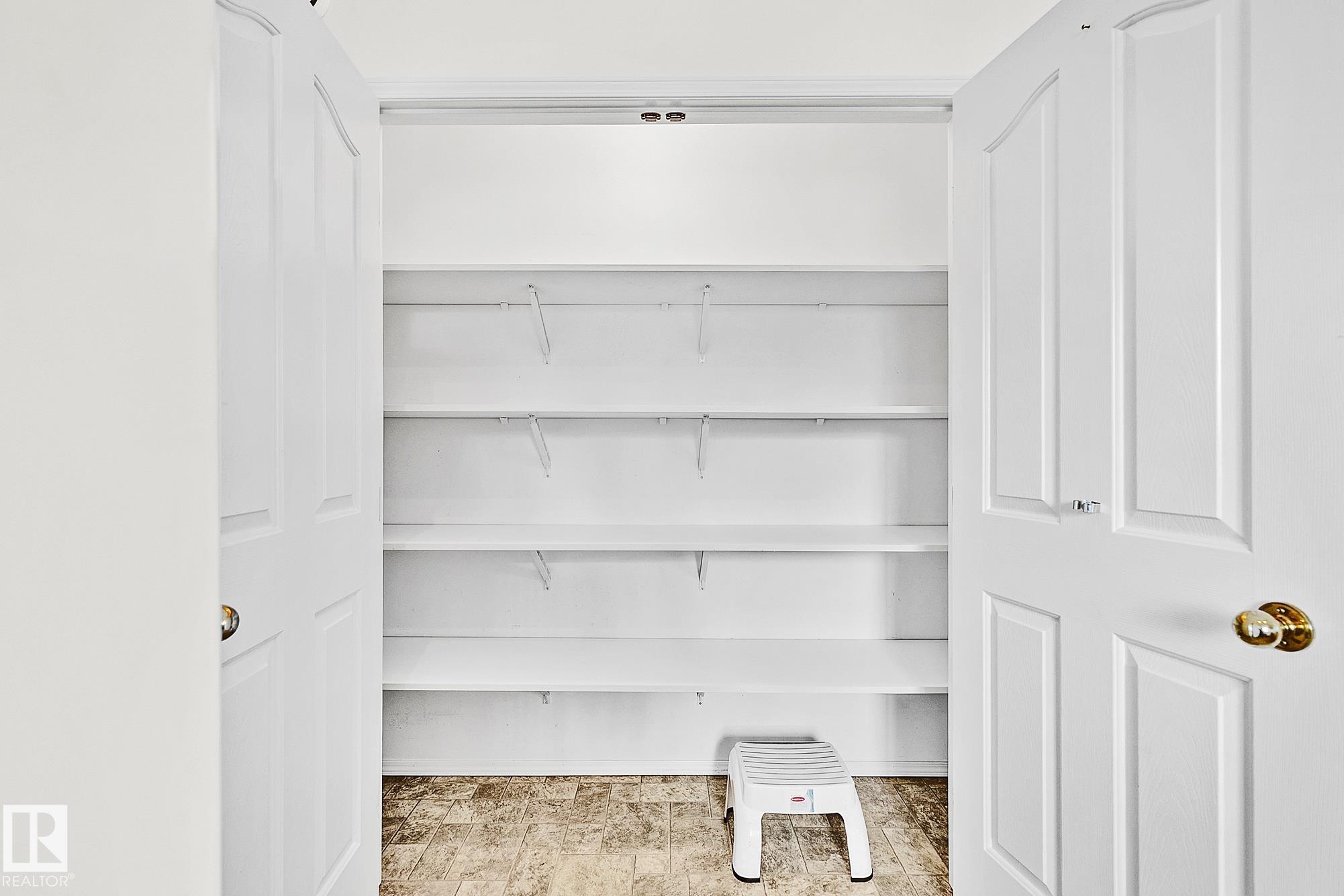 Photo 17 at 2 Creekside Way, Aspen Glen, Spruce Grove