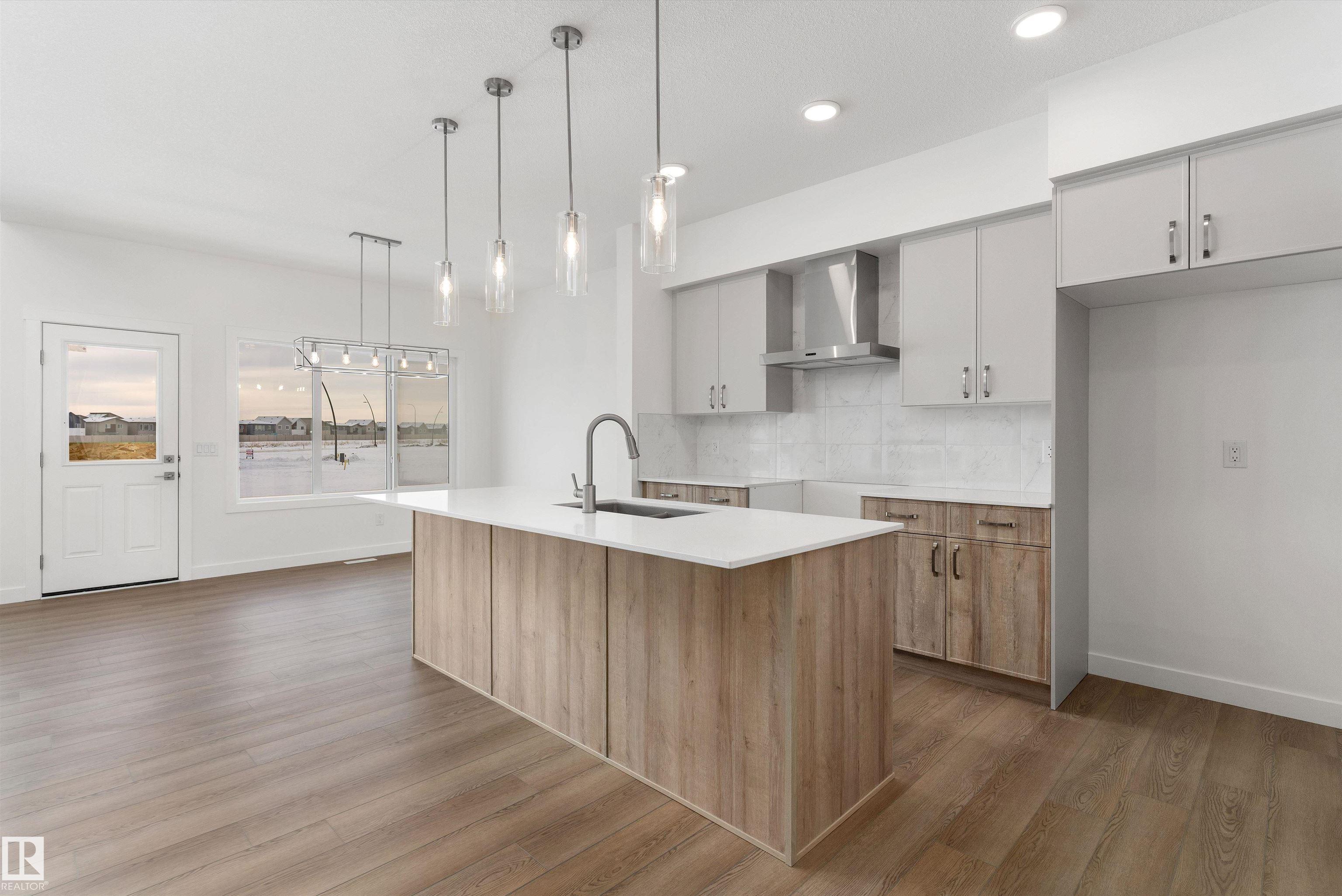 Photo 12 at 18927 28 Avenue NW, The Uplands, Edmonton