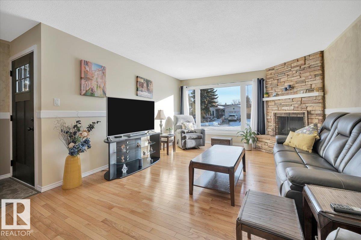 Photo 8 at 12 Rosewood Place, Maplewood, Sherwood Park